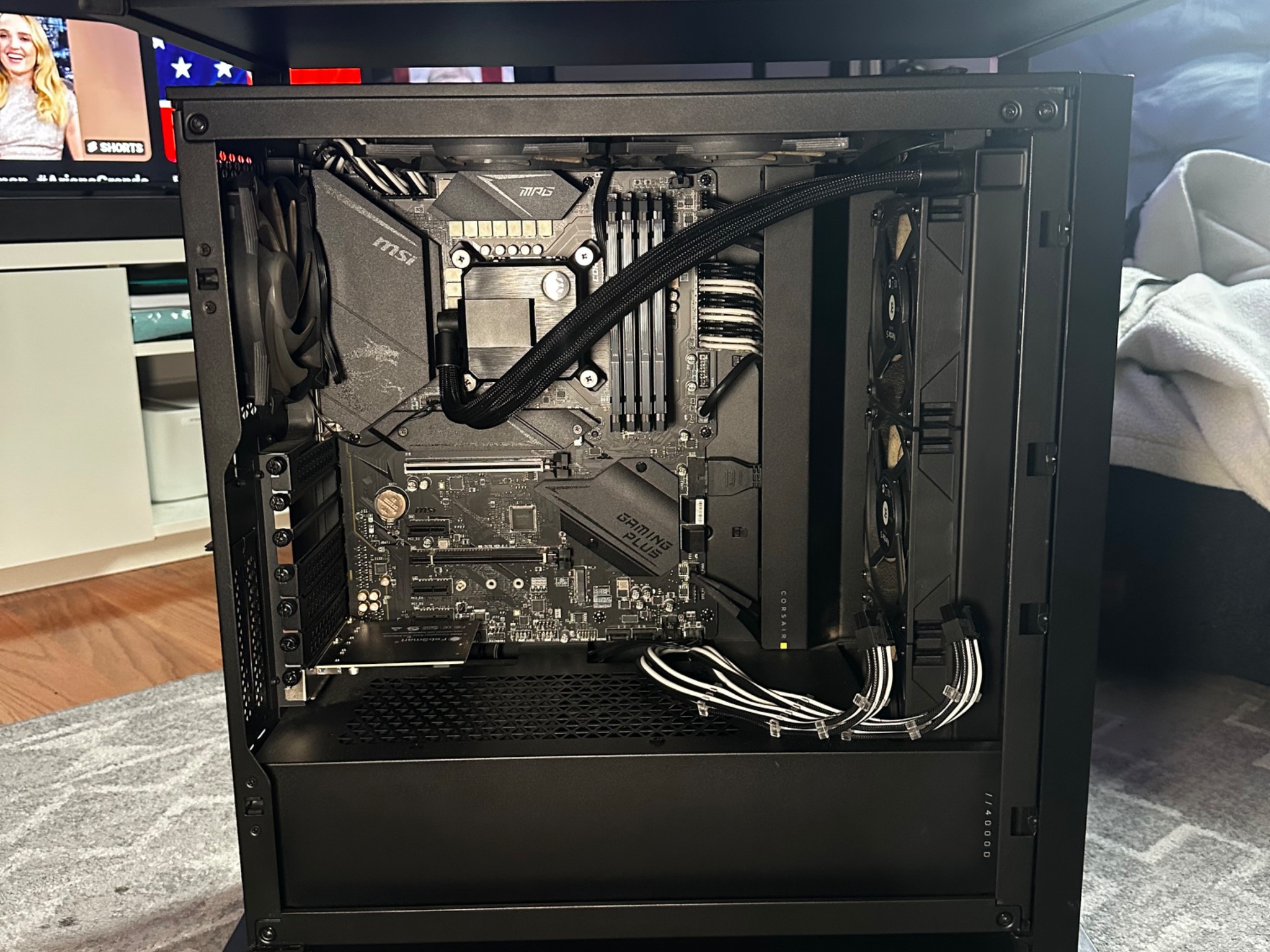 On Sale! Intel 10700 + Z490 Gaming Plus