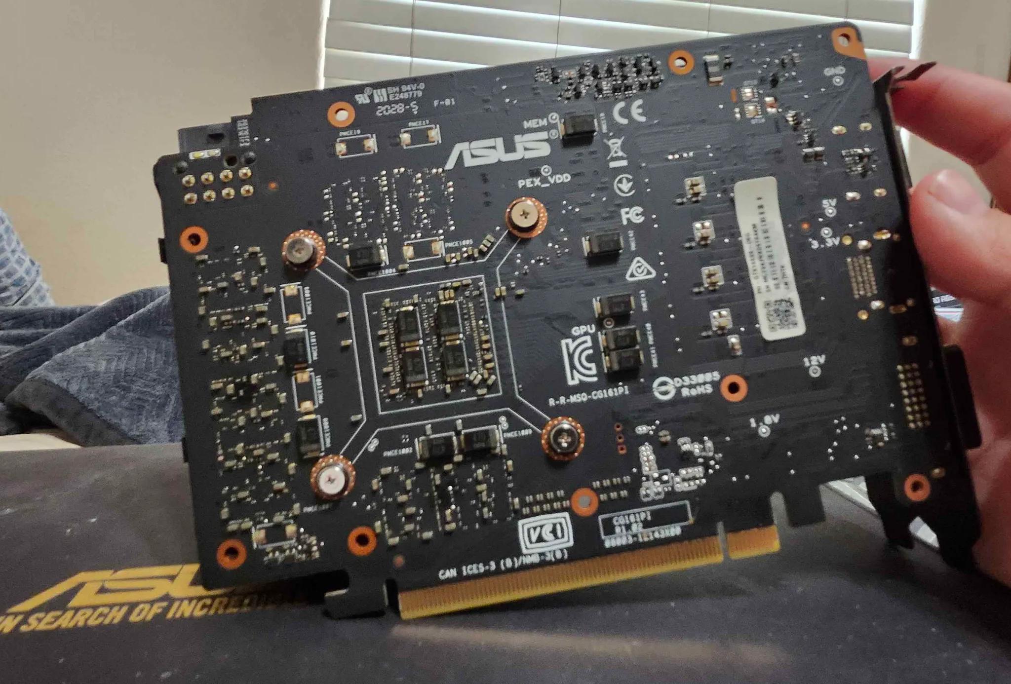 Asus Phoenix GTX 1660 SUPER