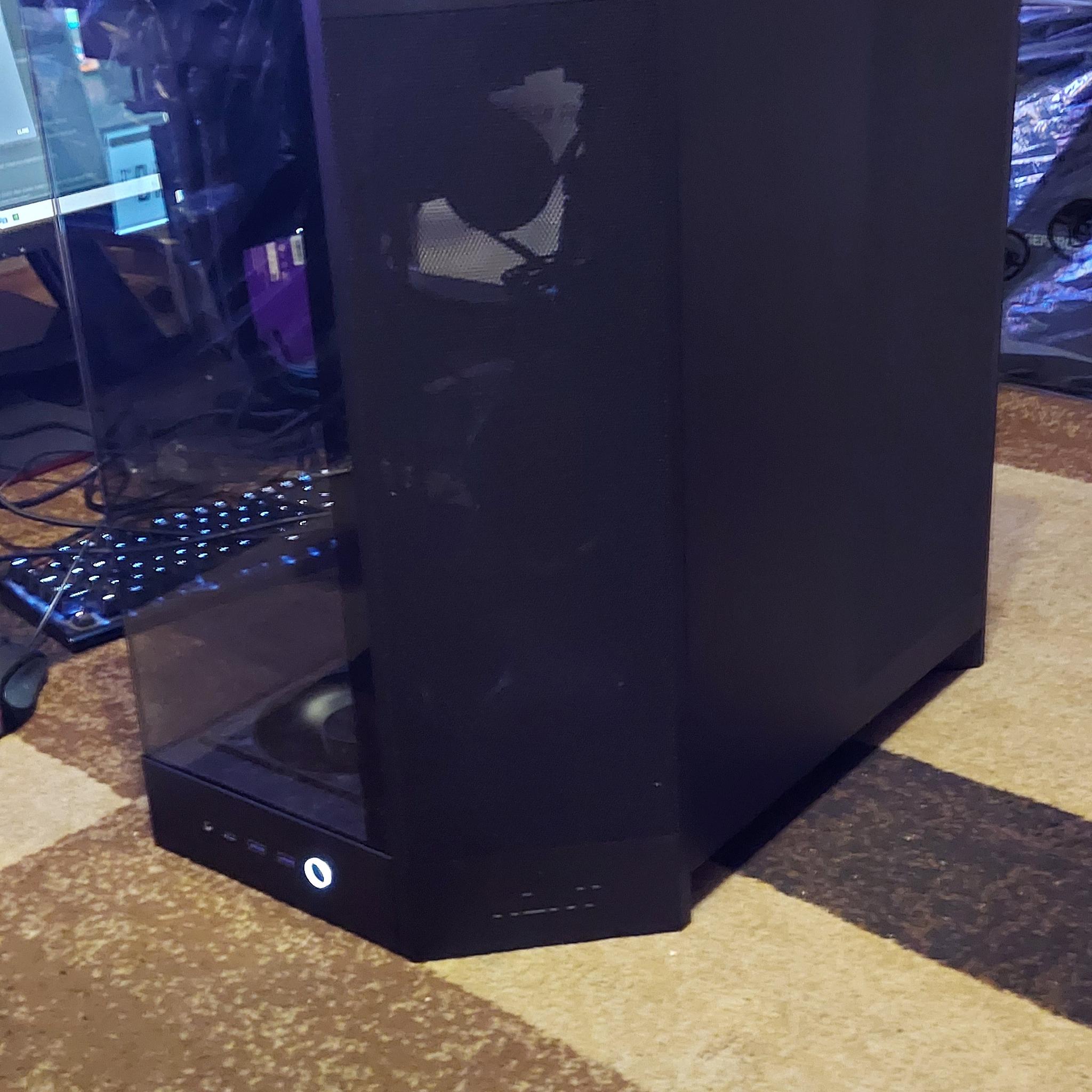 Ryzen 9850X3D/RTX 5080 Stealth NZXT H9 Flow