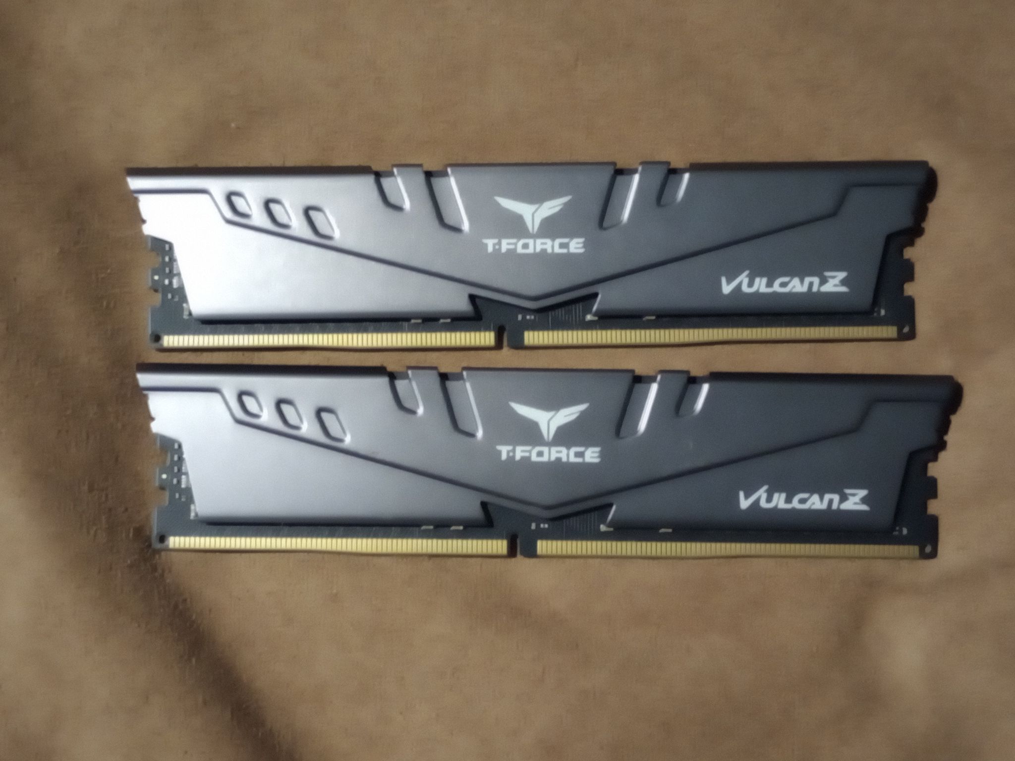 Team T-Force Vulcan Z DDR4-3200 64GB (32x2) CL16
