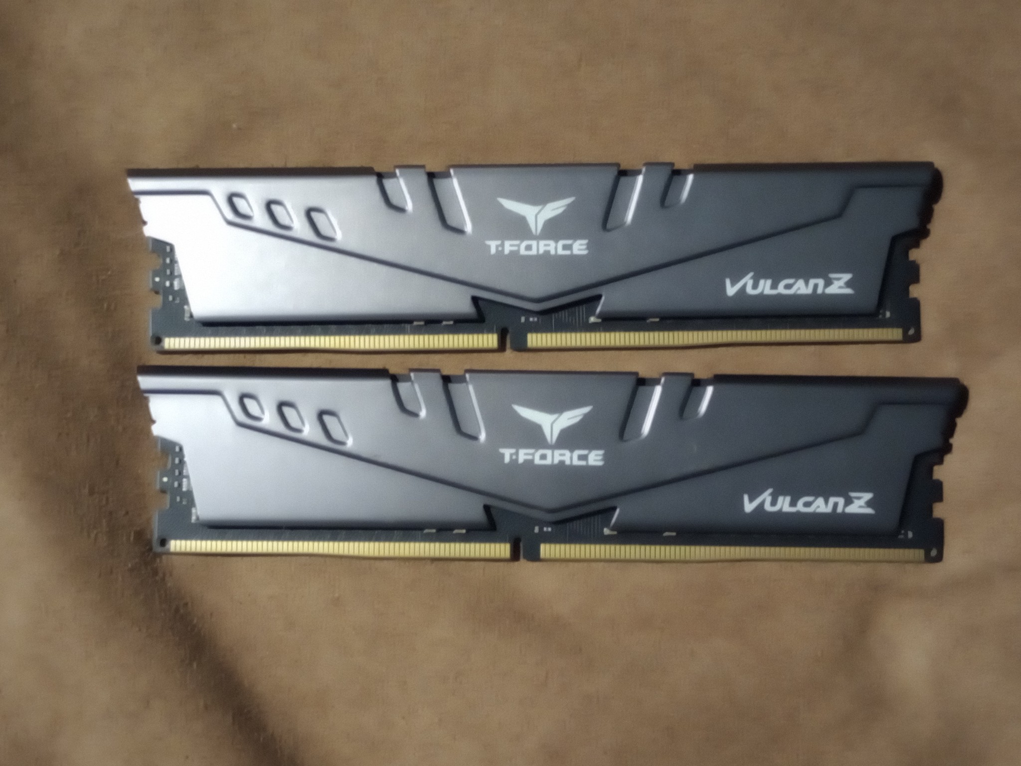 Team T-Force Vulcan Z DDR4-3200 64GB (32x2) CL16