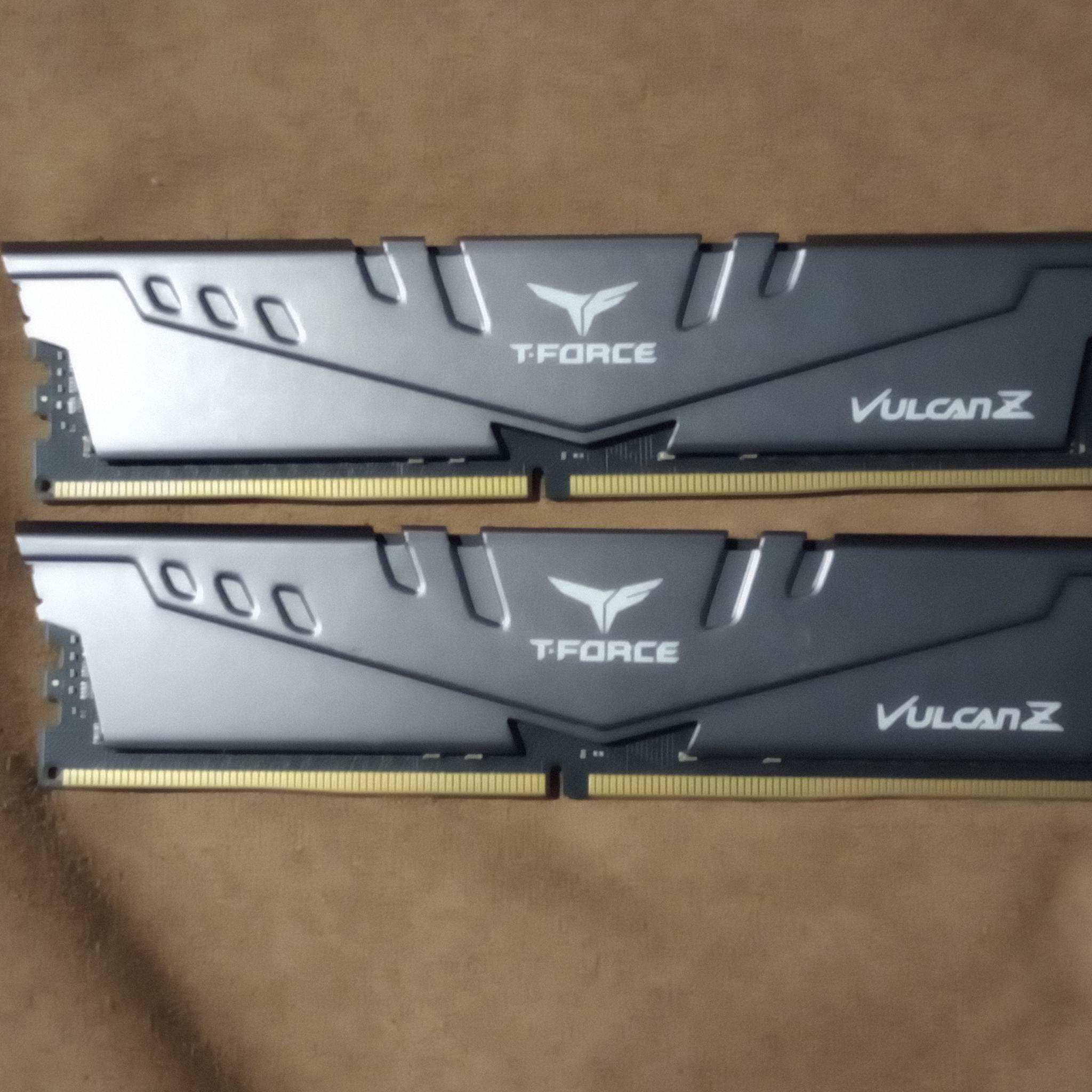 Team T-Force Vulcan Z DDR4-3200 64GB (32x2) CL16