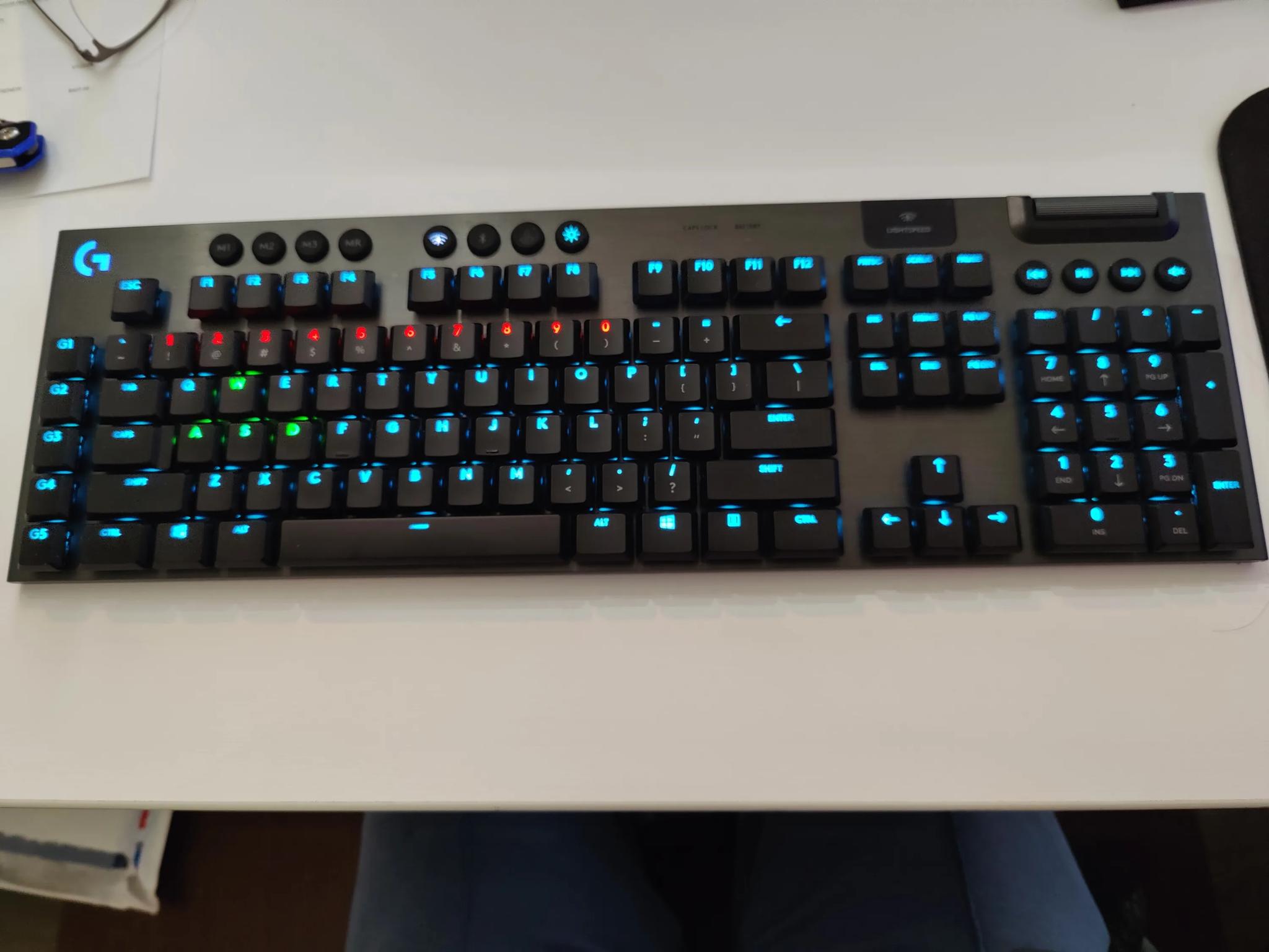 Logitech G915 Lightspeed