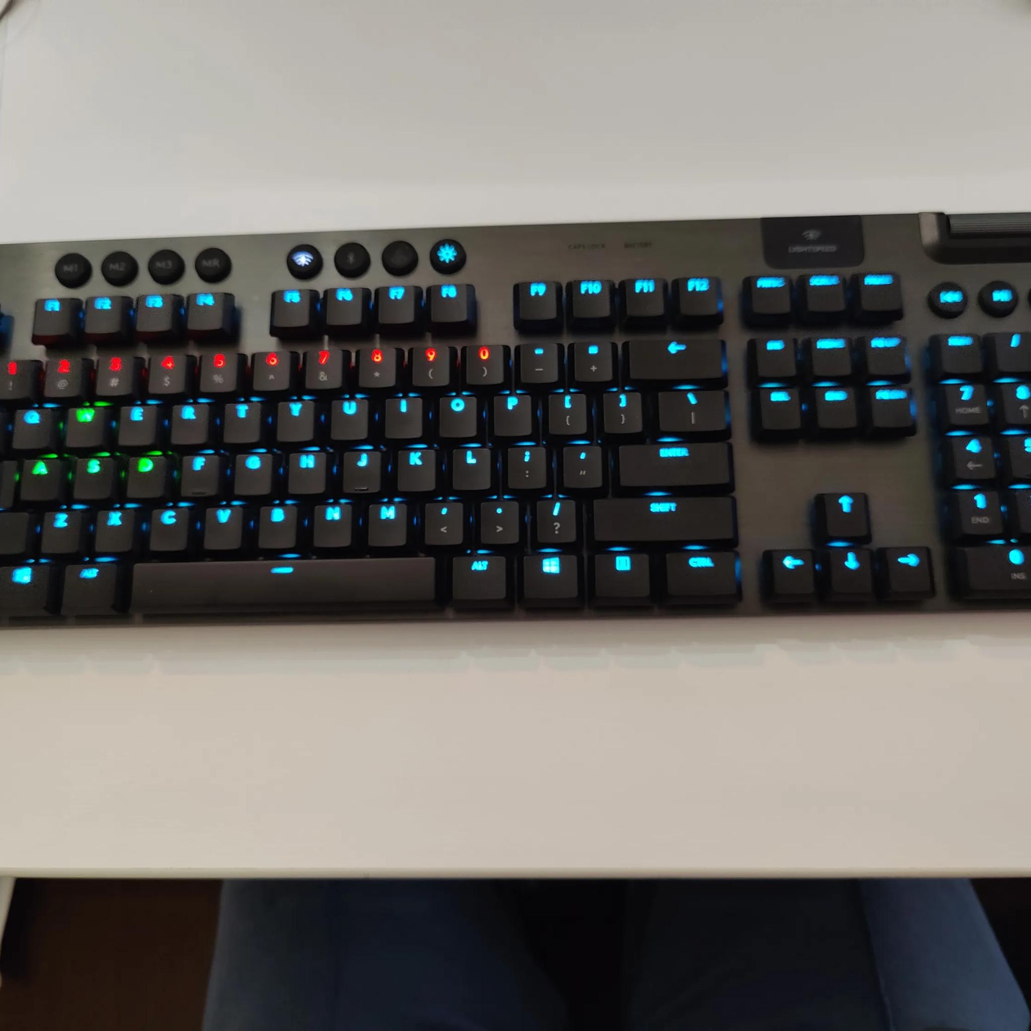 Logitech G915 Lightspeed