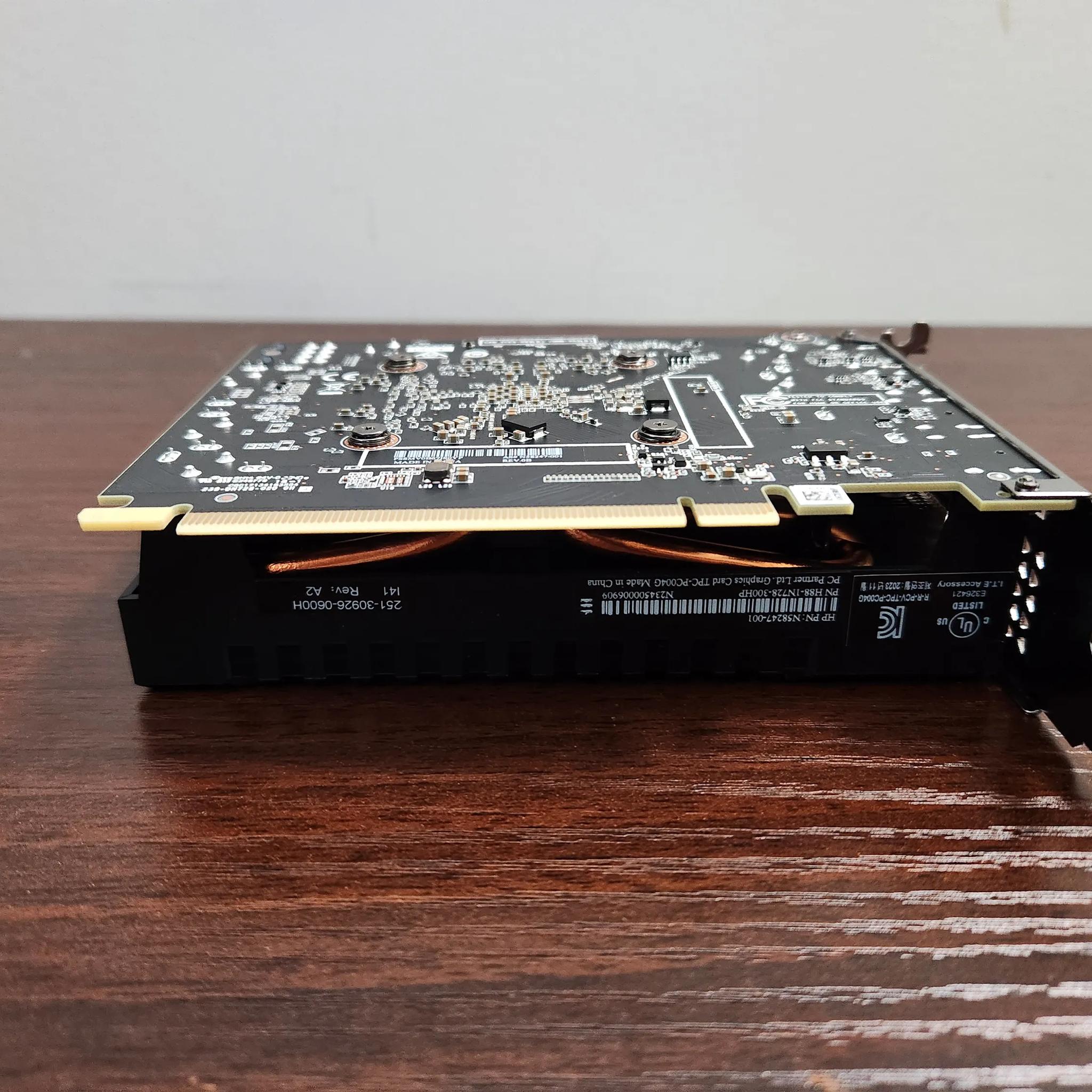 NVIDIA RTX 4060 - 8 GB GDDR6