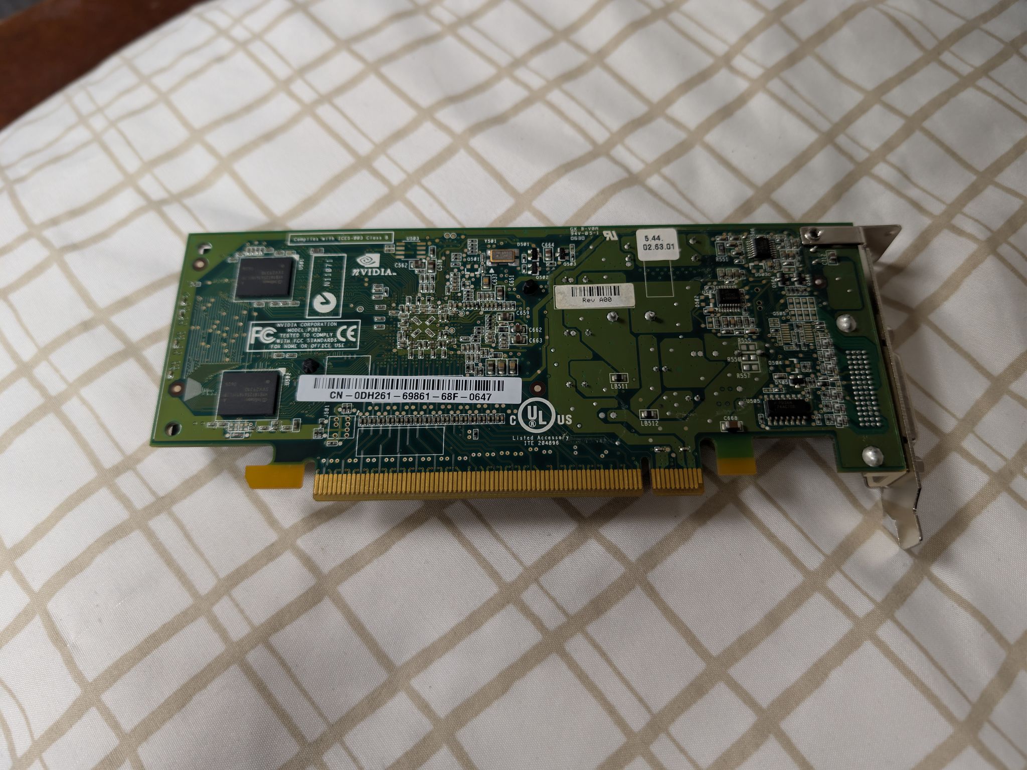 Nvidia Quadro NVS 285 - 128MB DDR2 VRAM - NV44 - 1x DMS59 connector