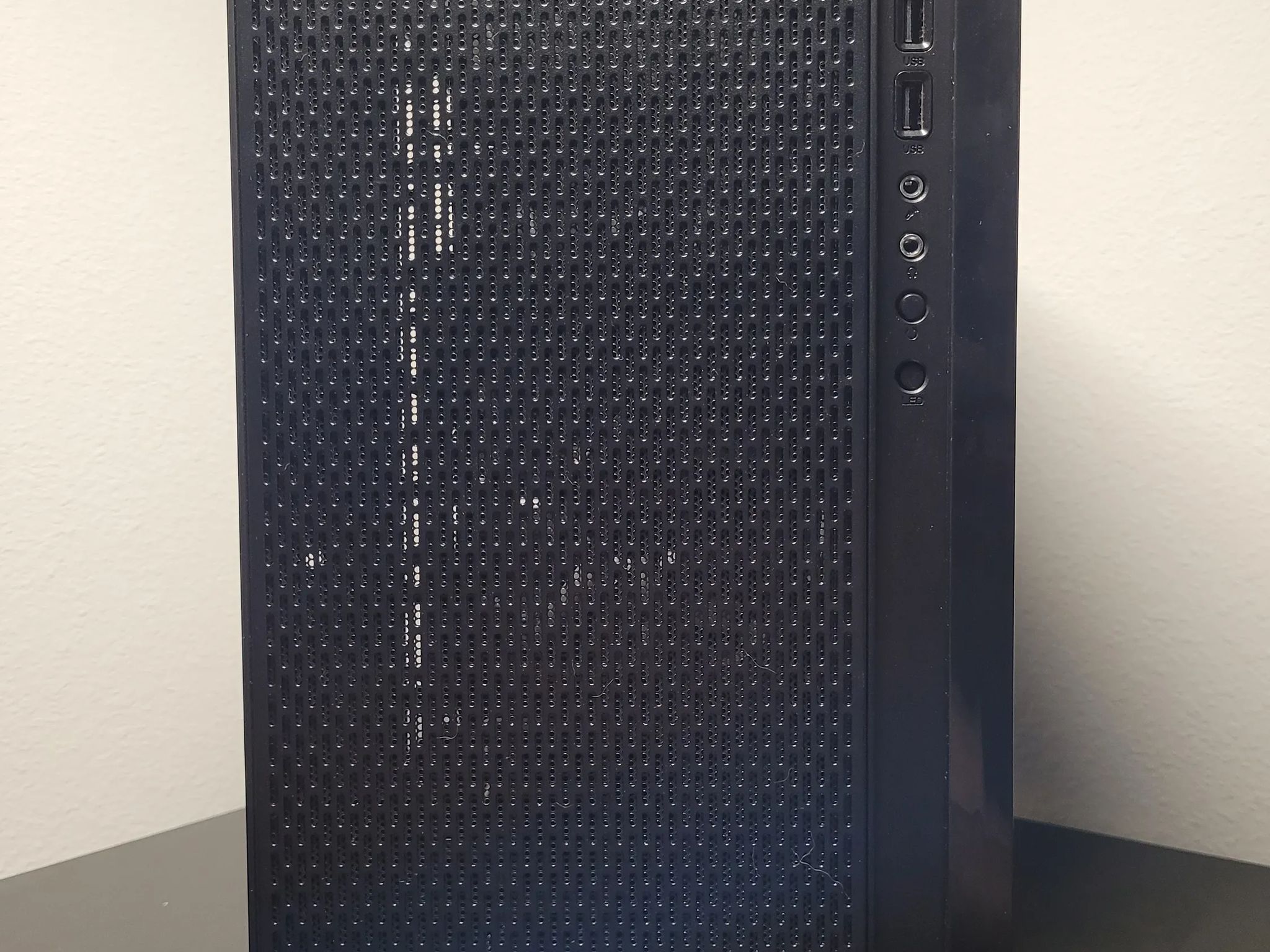 RTX 2060 Super // i7 6700 // 16gb DDR4 // 512GB SSD