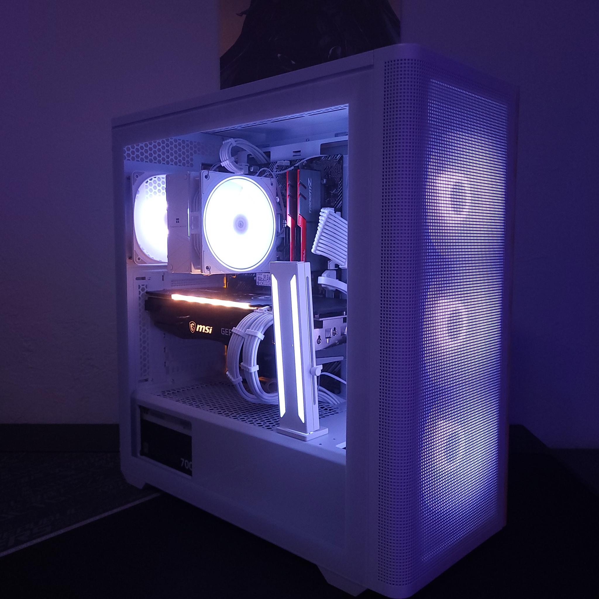 White Gaming PC: RTX 3070 | I5 10400F | 32GB RAM | 1.25TB SSD | WiFi | ARGB