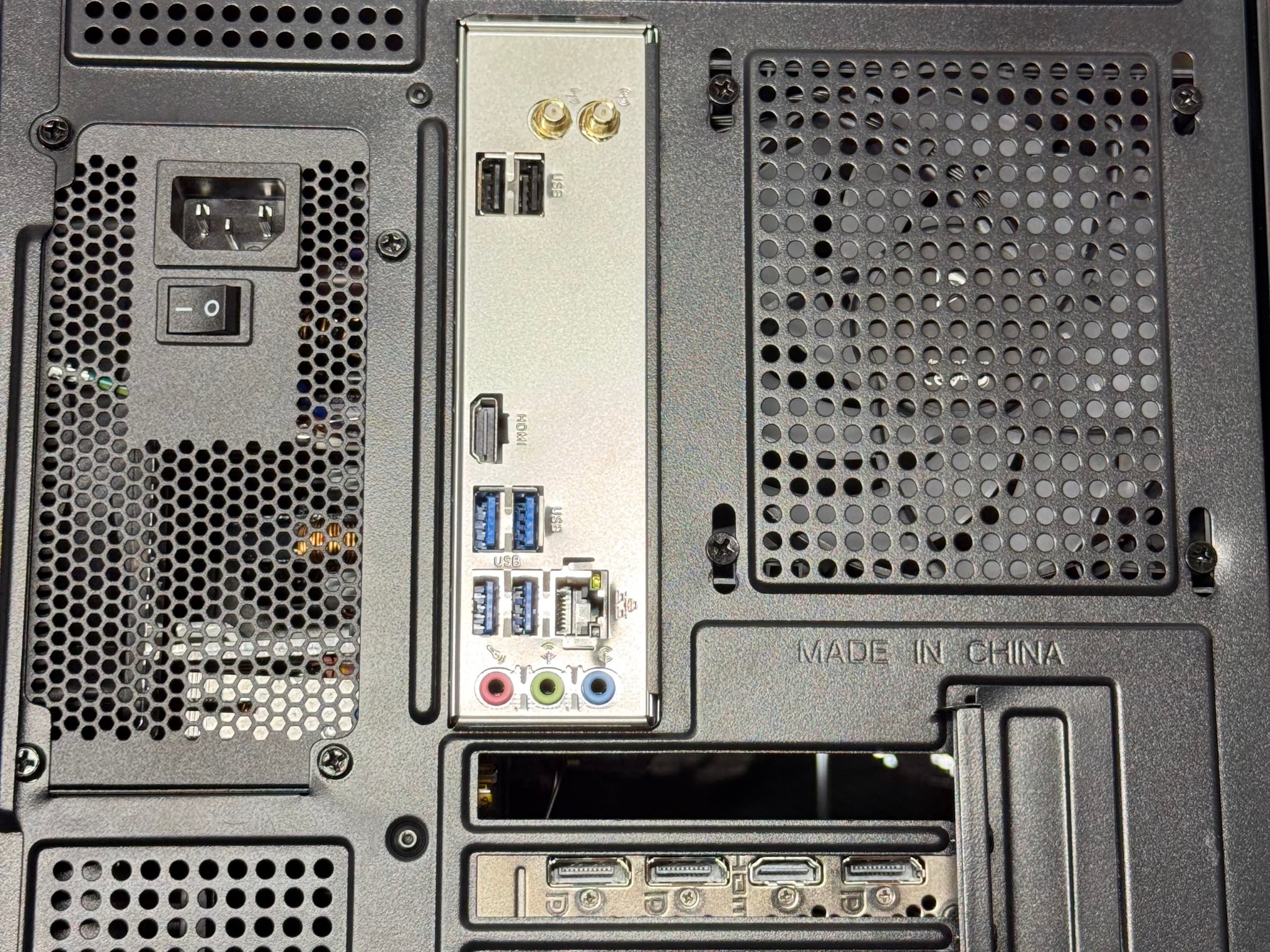 RX 6600 XT, Ryzen 5 5500, 16GB Ram, 1TB SSD, Arc Raiders, Fortnite, R6, Battlefield 6