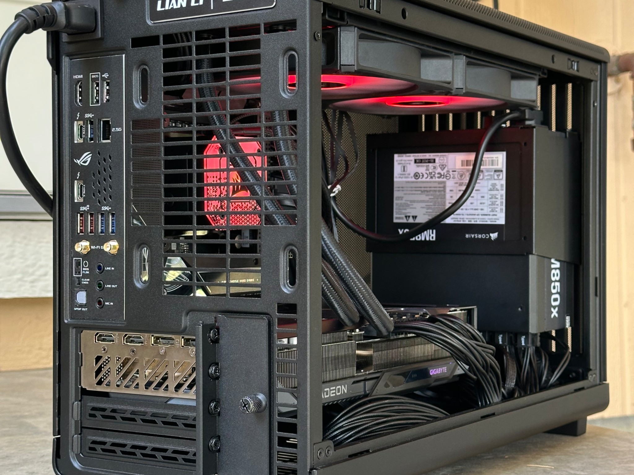 Gaming pc \ Rx 9070 XT \ i5-13600K \ 32GB 6000Mhz cl30 \ 2TB nvme ssd \ 850w psu \ Windows 11 Pro