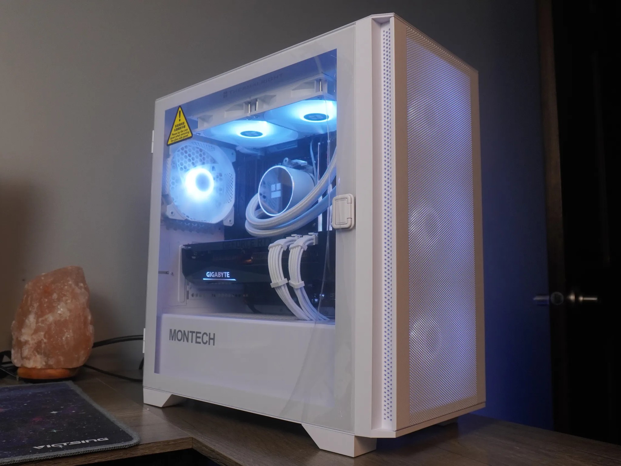🤍ARCTIC BEAST🤍 1440p/1080p MACHINE 💚RTX 3070ti 🧡 Ryzen 5 9600x | 1TB NVME | 32GB | WIN ACTIVATED