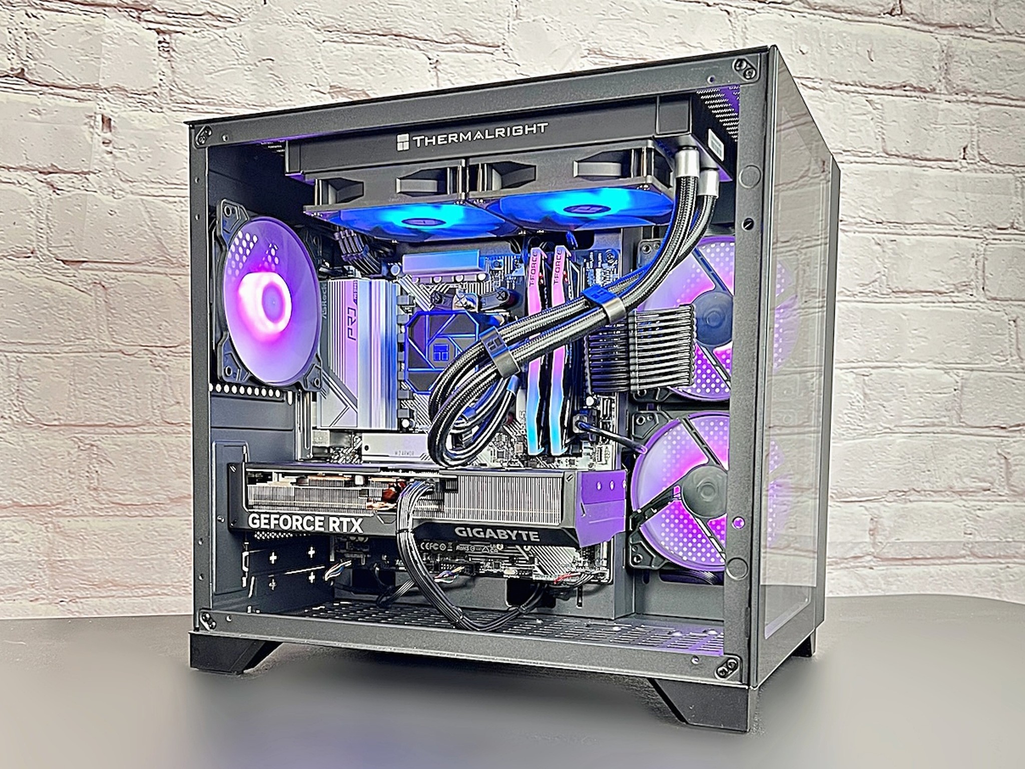 Ryzen 5 7500F RTX 4070 TI 32GB DDR5 1TB M.2 WIFI 6E WIN 11 Pro Gaming PC