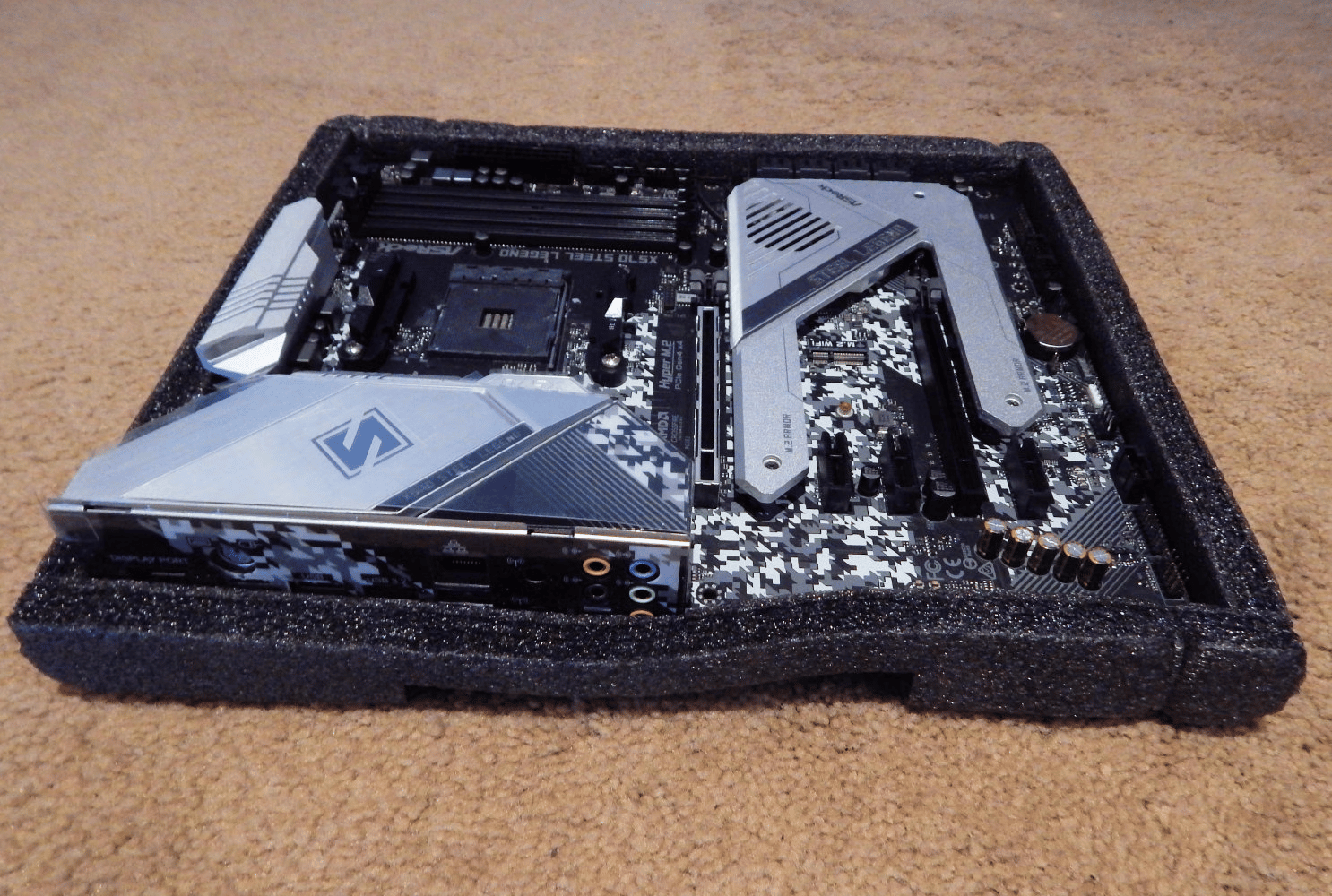 ASROCK X570 STEEL LEGEND SOCKET AM4 MOTHERBOARD, USED ONCE