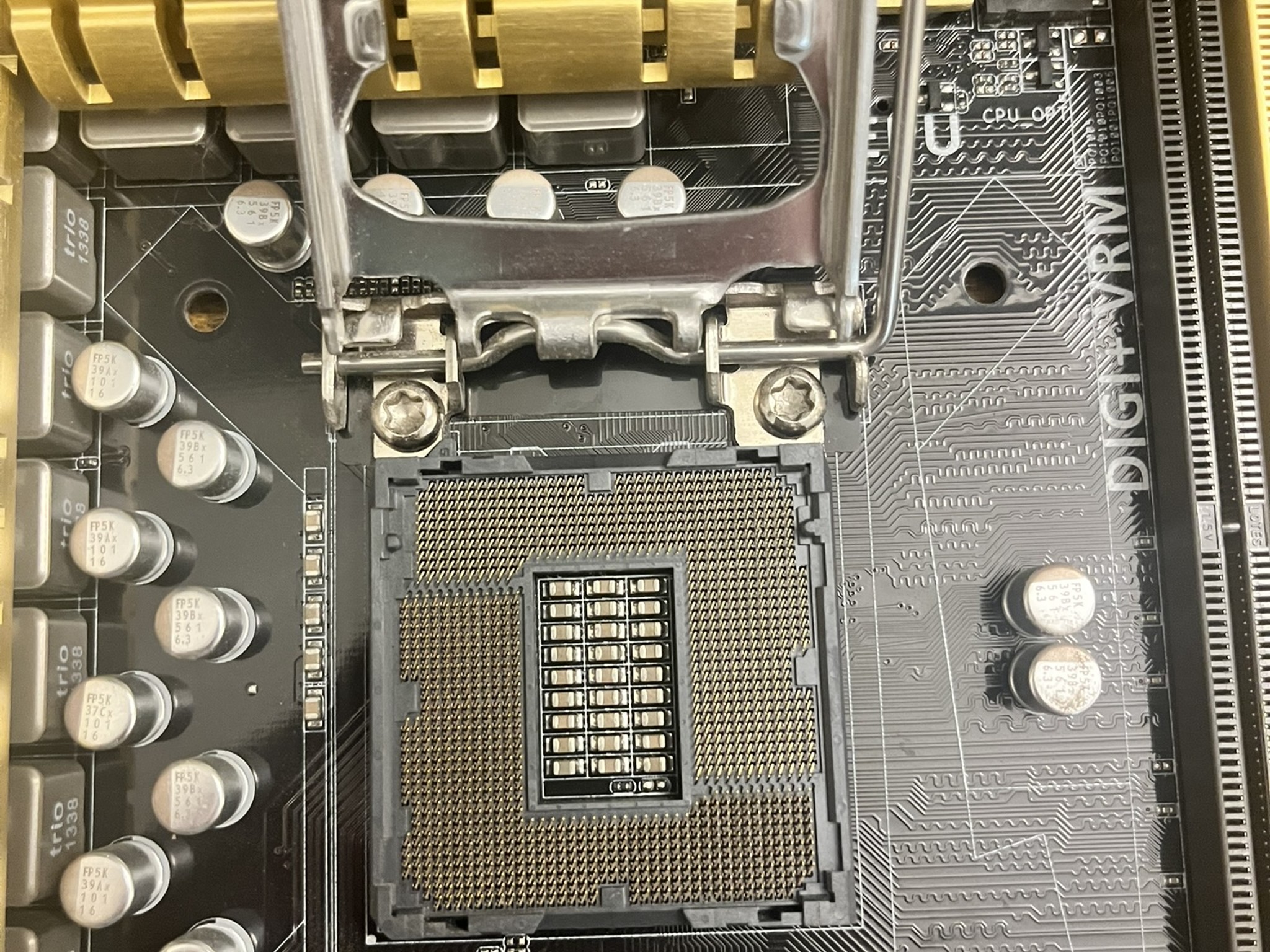 ASUS Z87 Pro (Intel LGA 1150) ATX motherboard
