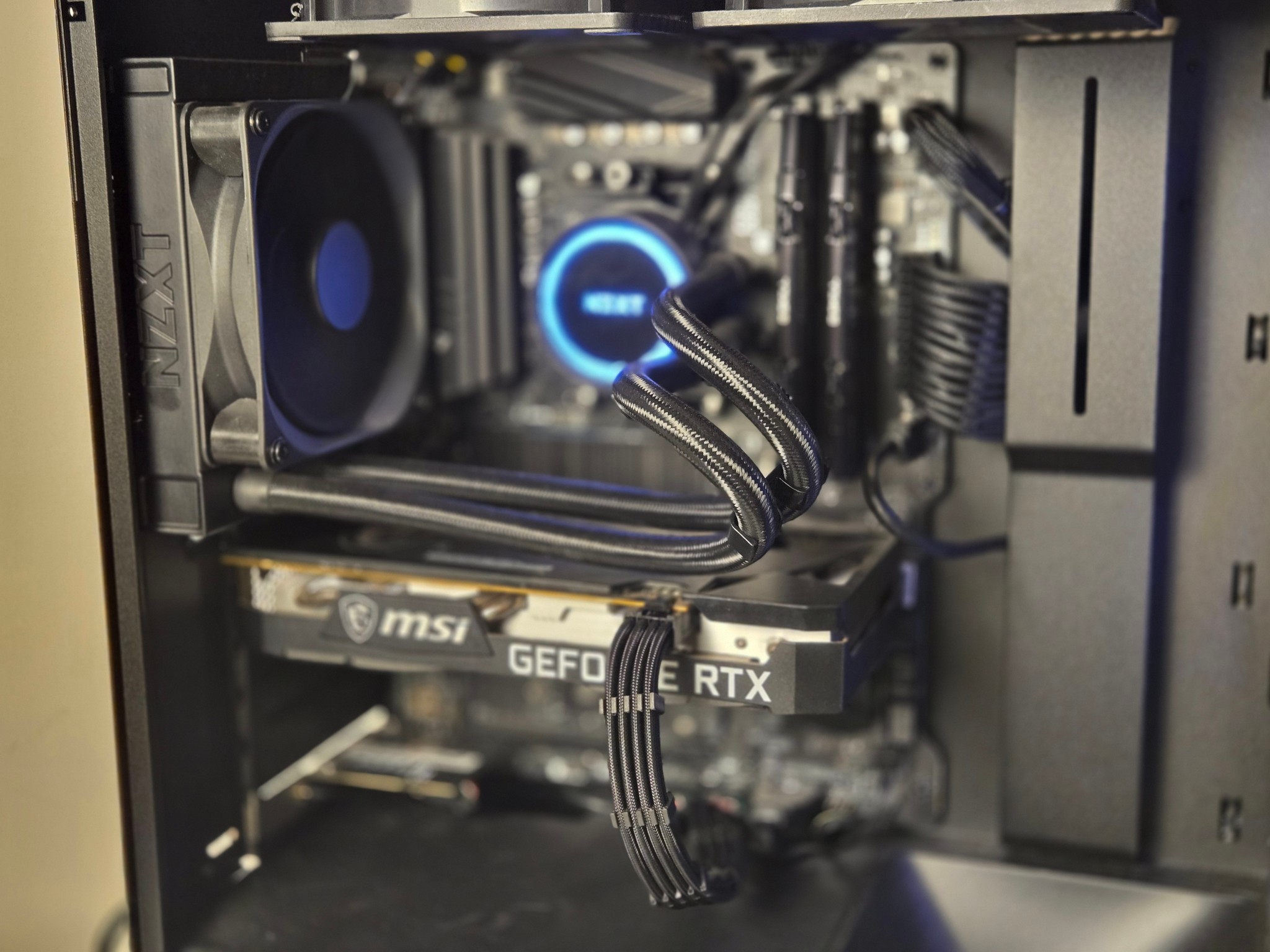 RTX 3060 12gb | Ryzen 5 5600X | 32gb DDR4 | 1tb Storage