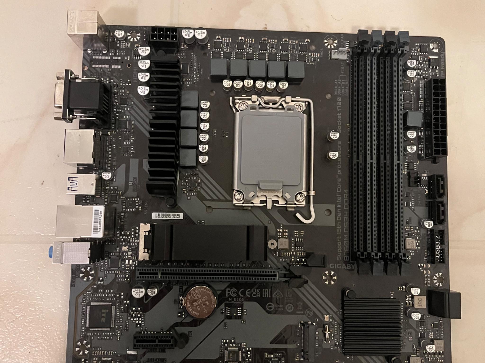 GIGABYTE B760M DS3H DDR4 (LGA 1700/ Intel/ B760/ M-ATX/ DDR4/ Dual M.2/ PCIe 4.0)