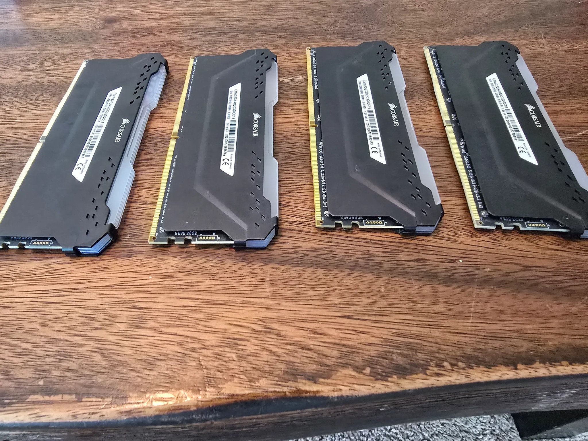 Corsair CMW64GX4M4C3200C16 Vengeance Pro 64GB DDR4 3200MHz RAM