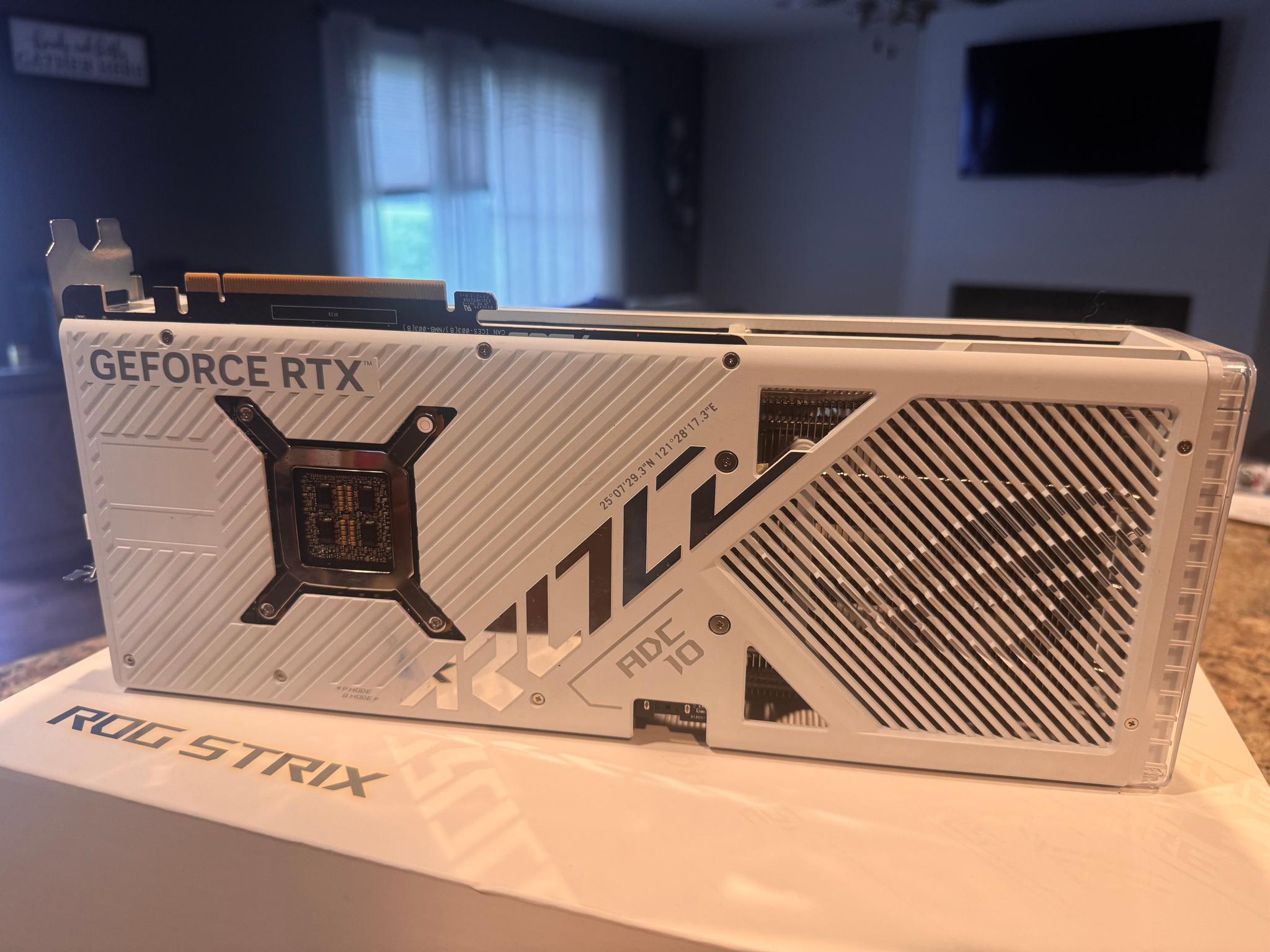 ASUS ROG STRIX GAMING OC GeForce RTX 4090 - Image 4