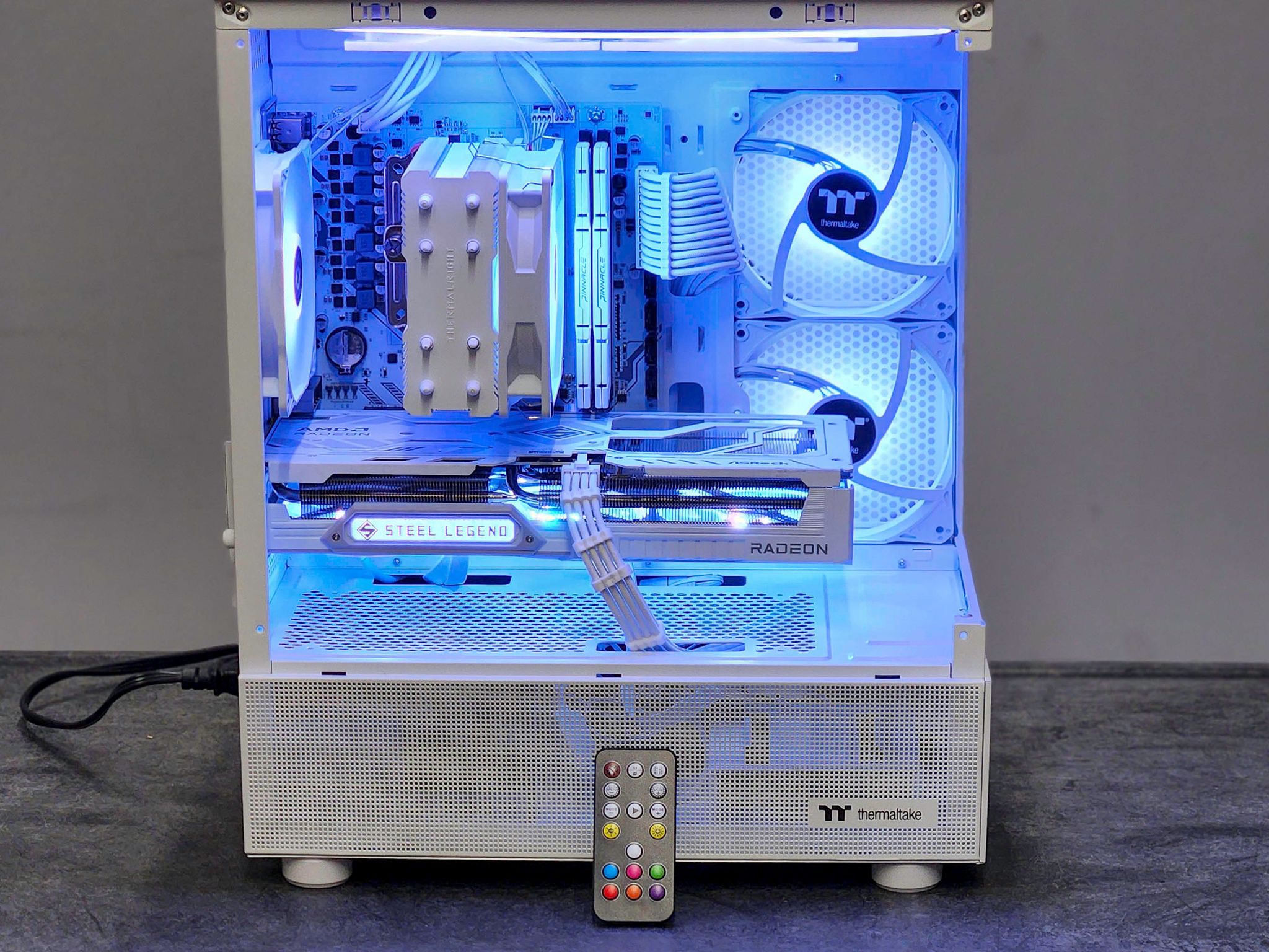 RX 9060 XT 16GB | All White Custom Gaming PC | Ryzen 5 5500X3D | 32GB DDR4 | 1TB SSD | Win 11 Pro