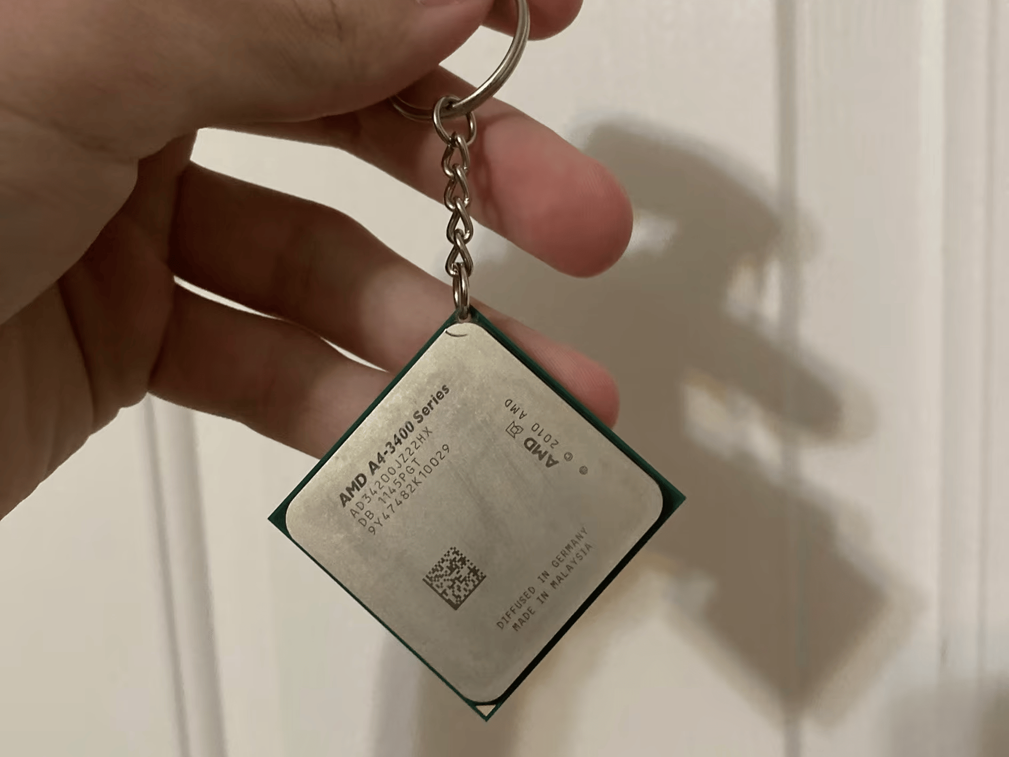 AMD A4-2400 CPU KEYCHAIN