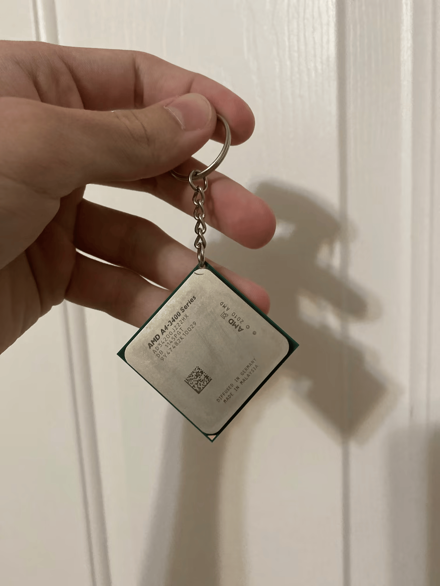 AMD A4-2400 CPU KEYCHAIN