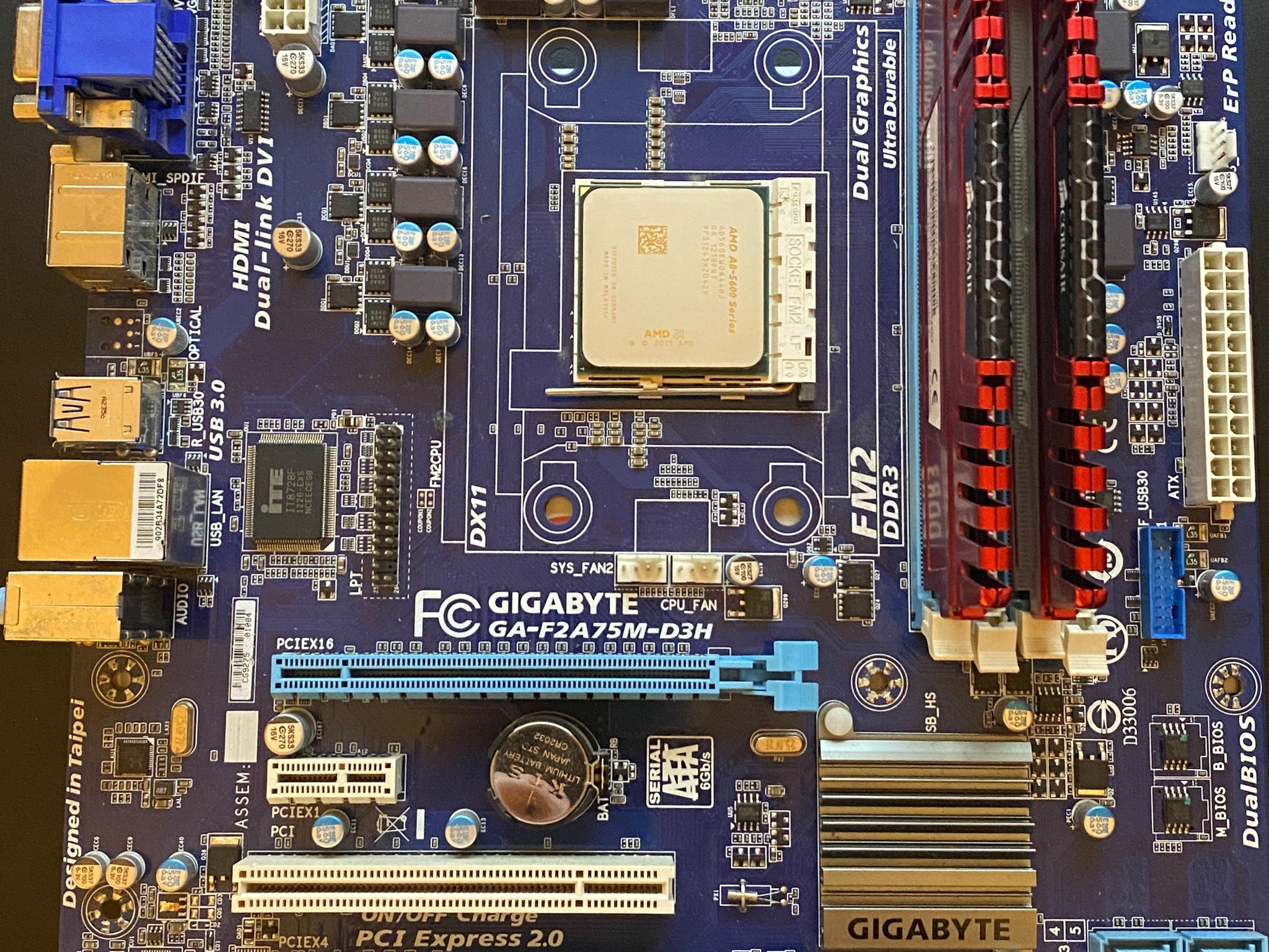 Micro-ATX + 16GB DDR3 + AMD A8-5600 Combo