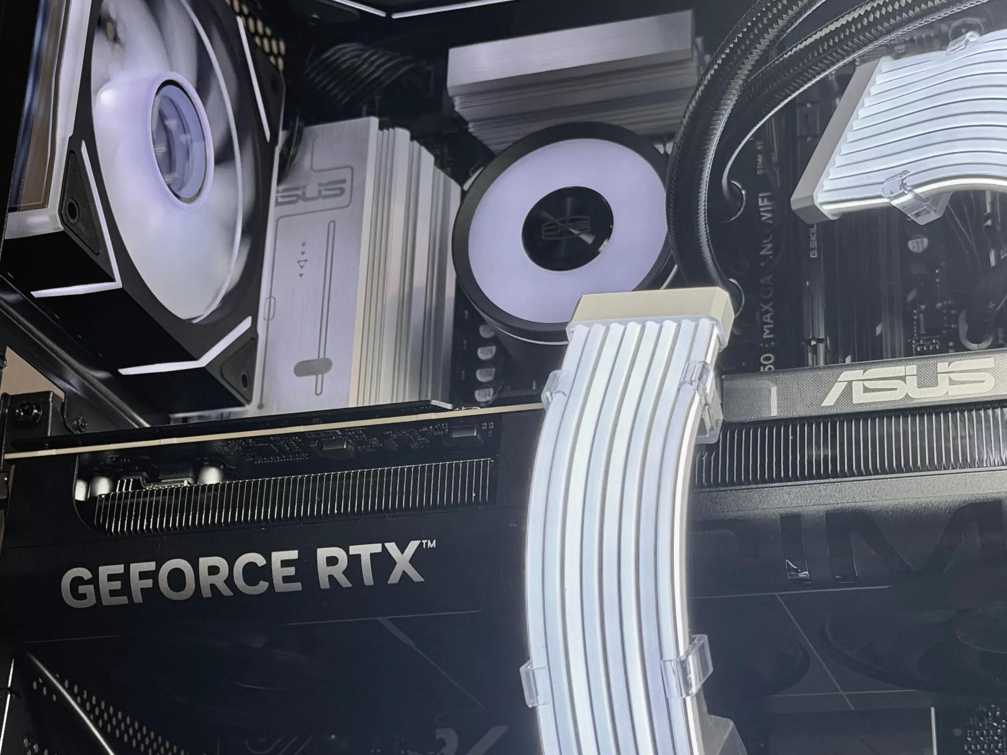 ⚪Ultra Panda| RTX 5070 Ryzen 5 7600x ⚪