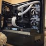 Mr. Knobs! 🔧 | RX 9070 XT Gaming PC | Intel Core Ultra 7 265KF | 32GB DDR5 | 2TB NVMe | LCD Display