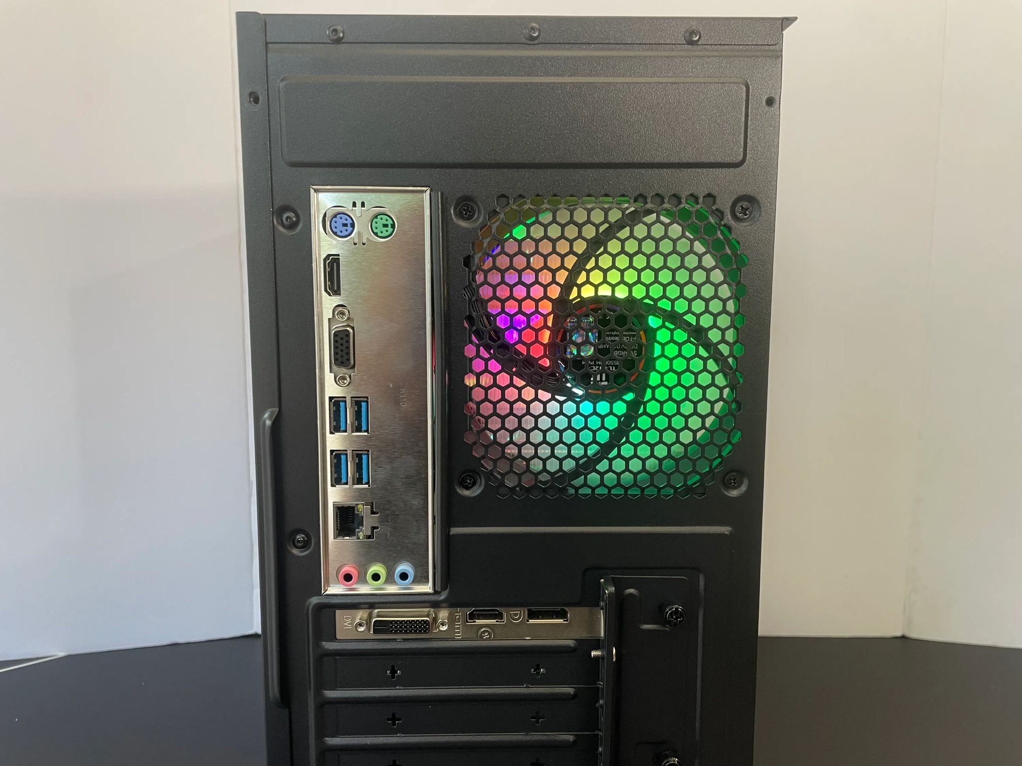 Budget Beast eSports/starter gaming PC! GTX 1060 6GB + Ryzen 5 2600