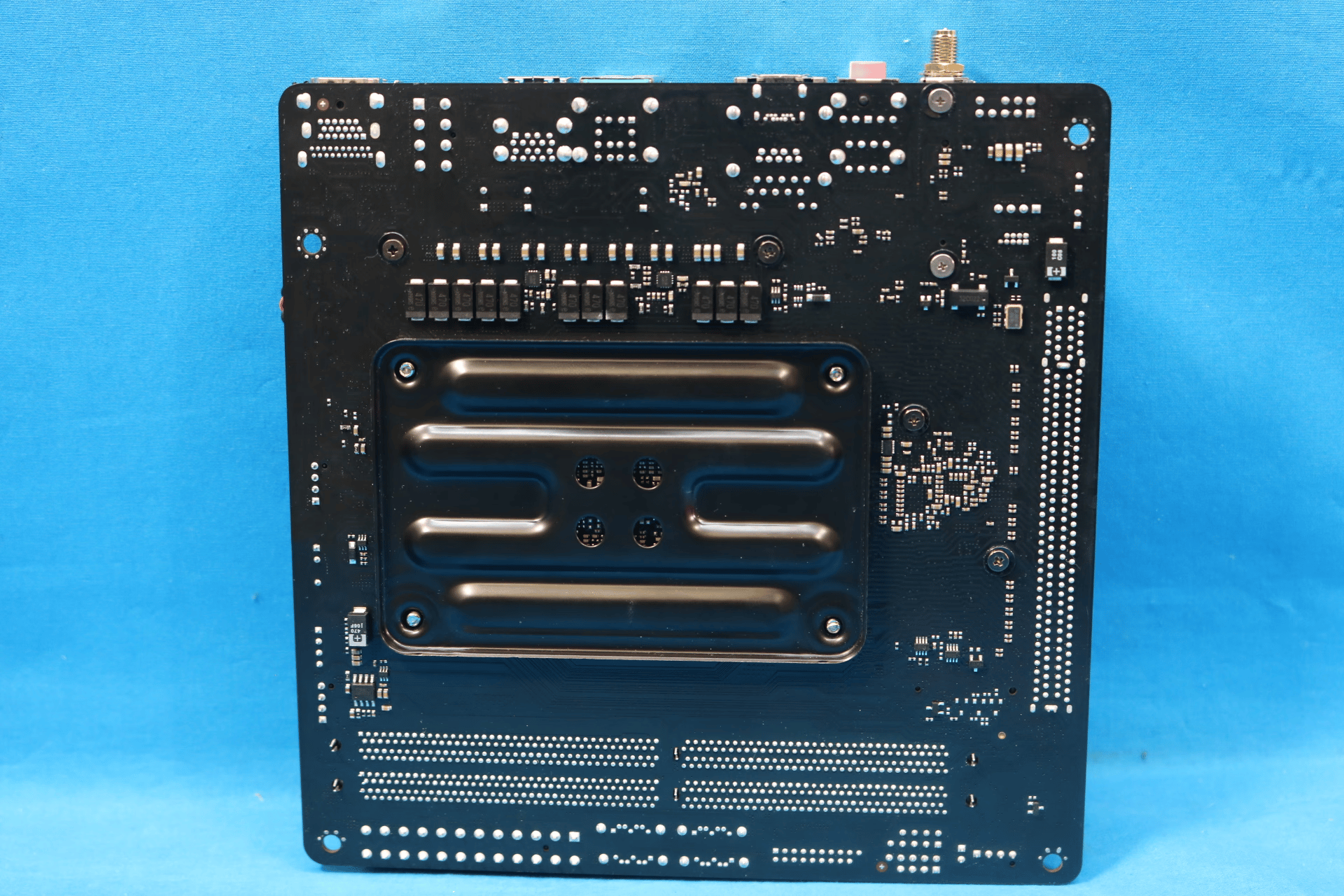 *No I/O Shield* ASRock B550M-ITX/ac AMD Socket AM4 DDR4 mini-ITX Desktop Motherboard