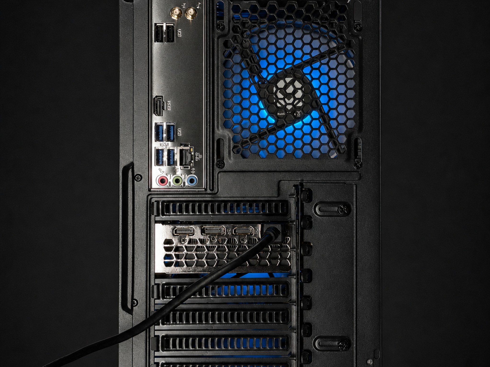 1440P/1080P gaming pc / RTX 3060 / Ryzen 5 5500 / 16GB Corsair Ram / 500GB Samsung 980 SSD