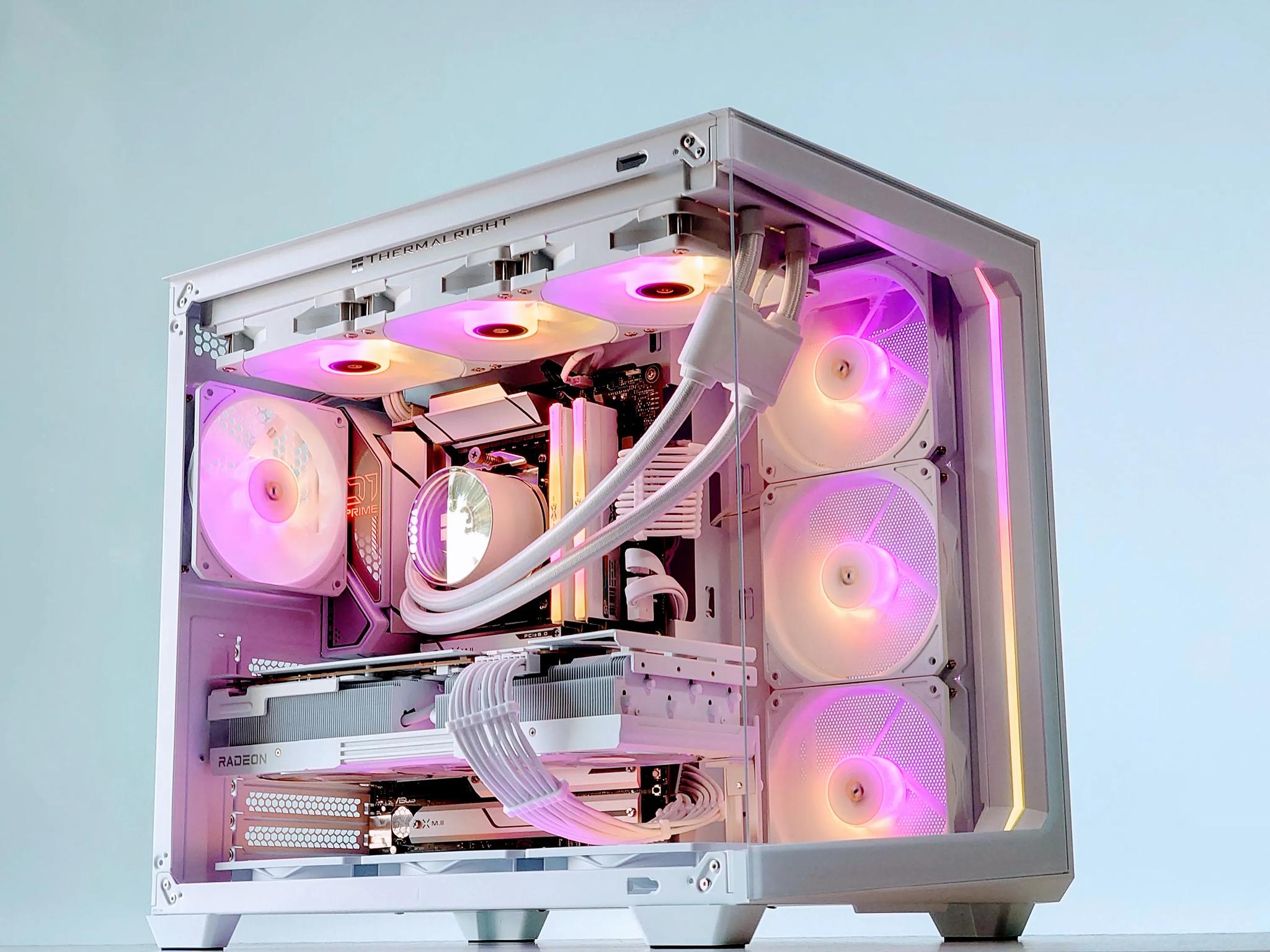 ❄️🤍🐻‍❄️Artic⚪AMD RX 7900 XT 20GB⚪AMD Ryzen 7 7700⚪32GB DDR5⚪2TB NVME
