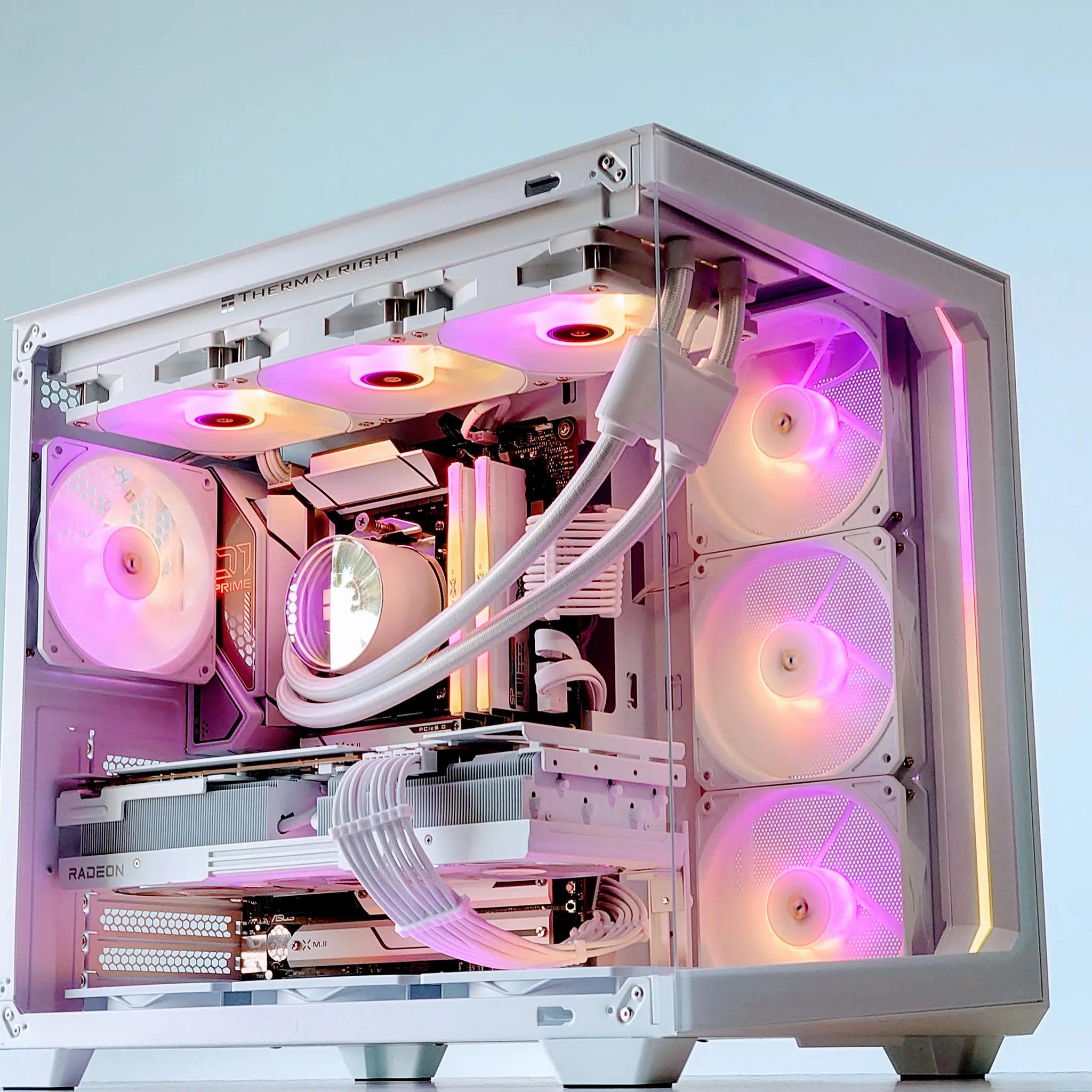 ❄️🤍🐻‍❄️Artic⚪AMD RX 7900 XT 20GB⚪AMD Ryzen 7 7700⚪32GB DDR5⚪2TB NVME