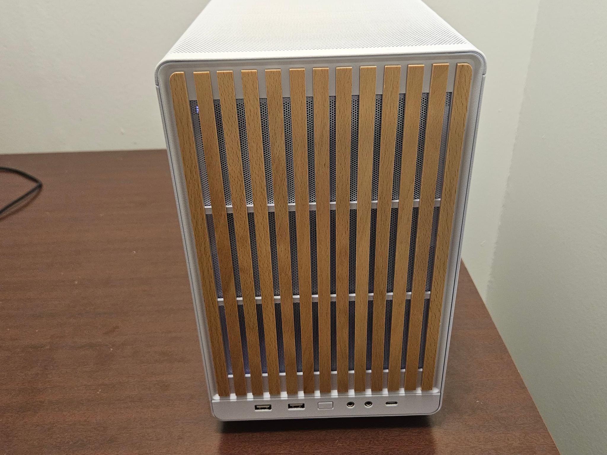 Ryzen 9800x3d RTX 4080 Super 2tb SSD 32gb DDR5