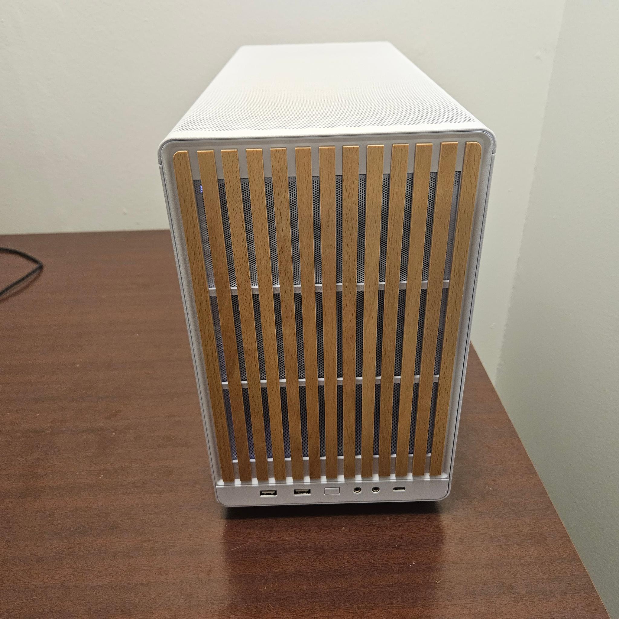 Ryzen 9800x3d RTX 4080 Super 2tb SSD 32gb DDR5