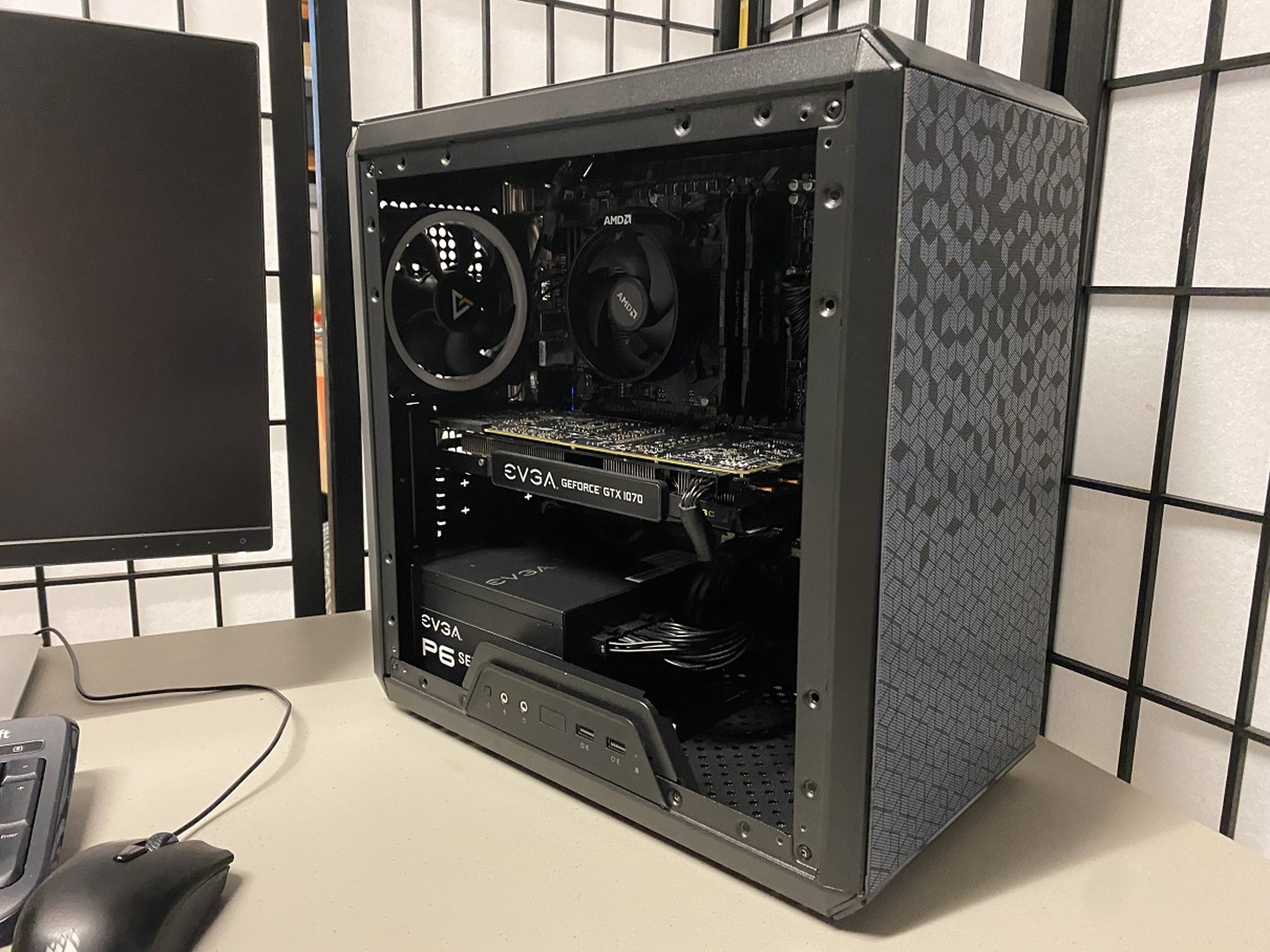 EVGA GTX 1070 SC (8gb), AMD Ryzen 5 3400g, DDR4 3000MHz 16GB (8x2), 500GB NVMe, 750W Platinum