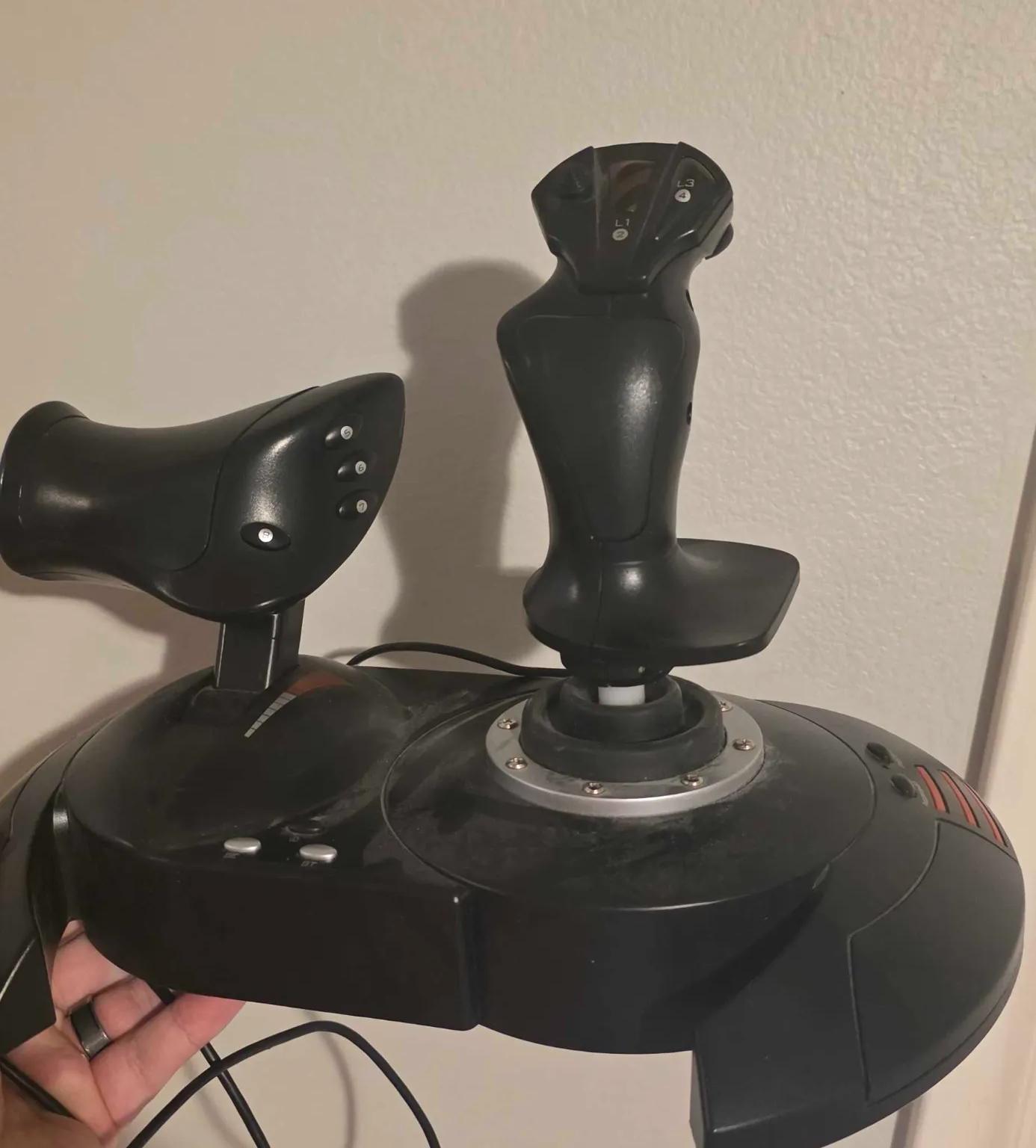 Thrustmaster