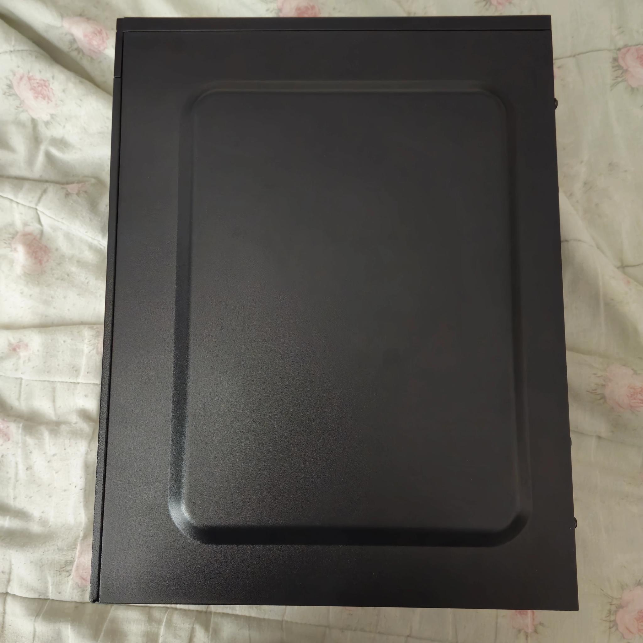 CUSTOM FX Rig | FX-8300 | MSI GTX 670 | 8GB DDR3 | 256GB SSD + 750GB HDD | WiFi Internal Card