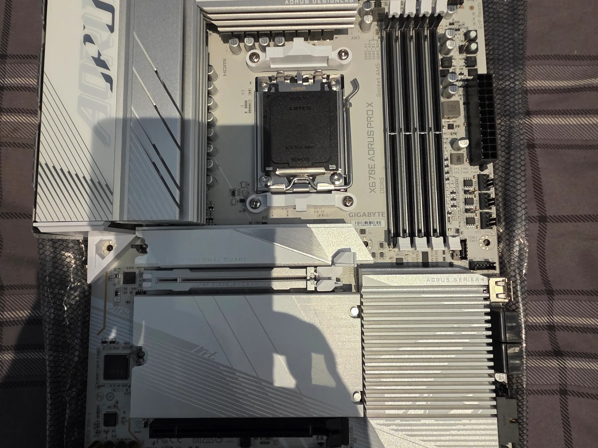 Gigabyte X670E Aorus Pro X