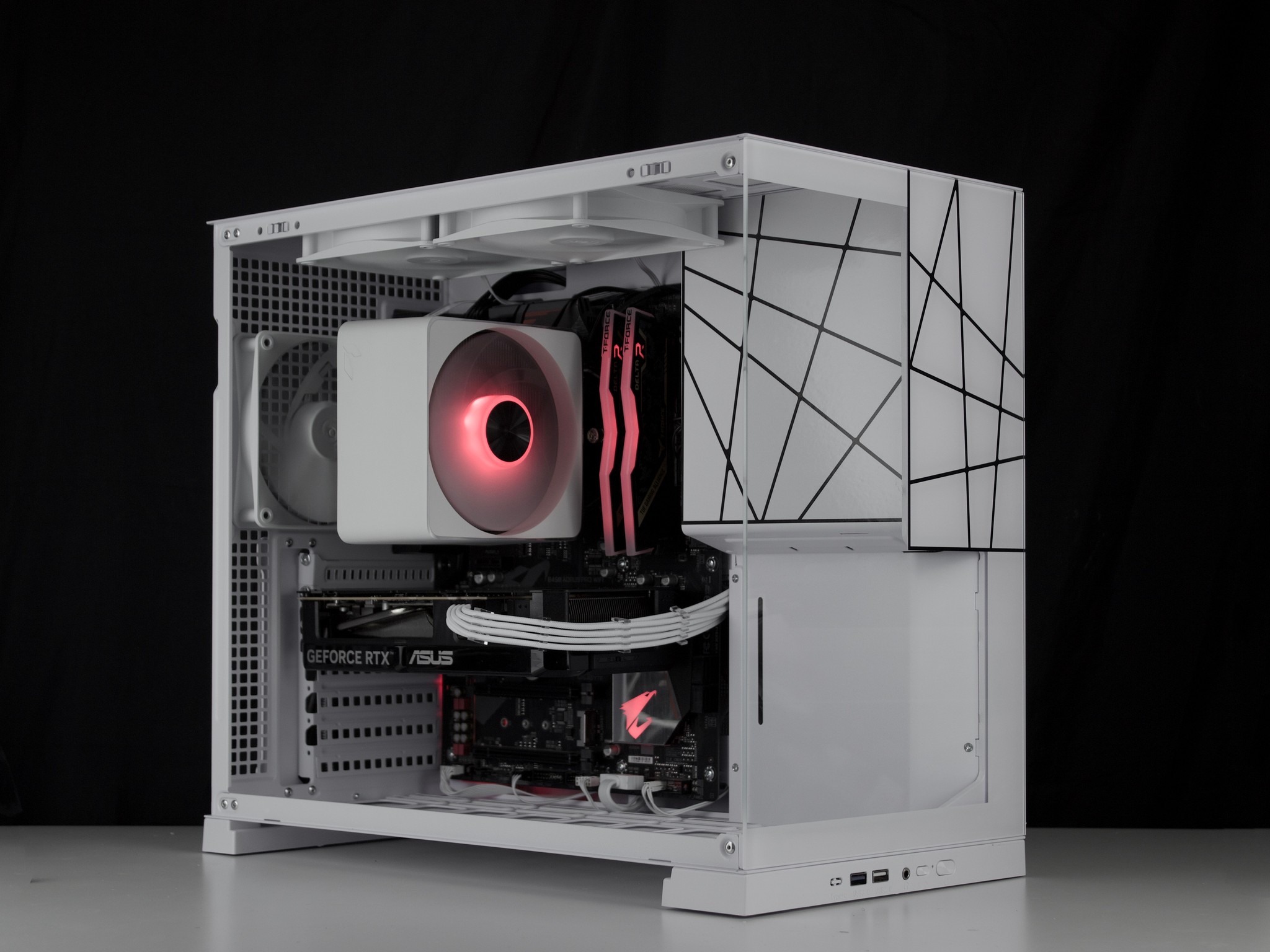🧊❄️🧊 White Gaming PC – RTX 5060, Ryzen 5 5600X, 16GB RAM, 1TB SSD - WiFi, BlueTooth 🧊❄️🧊