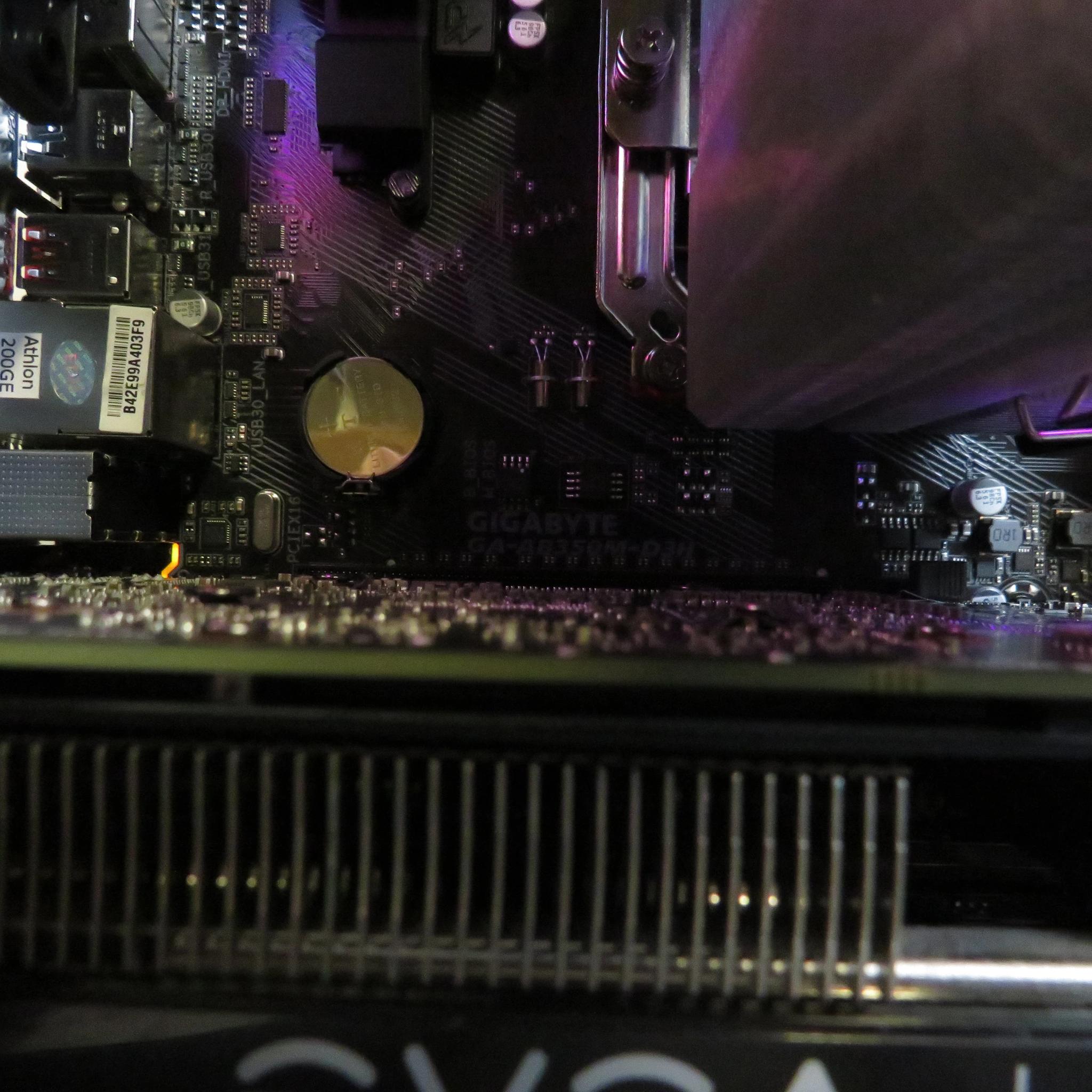 Mid Range GAMER! Ryzen 7 3700X + RTX 2070 + 16 GB DDR4 + 1 TB NVME