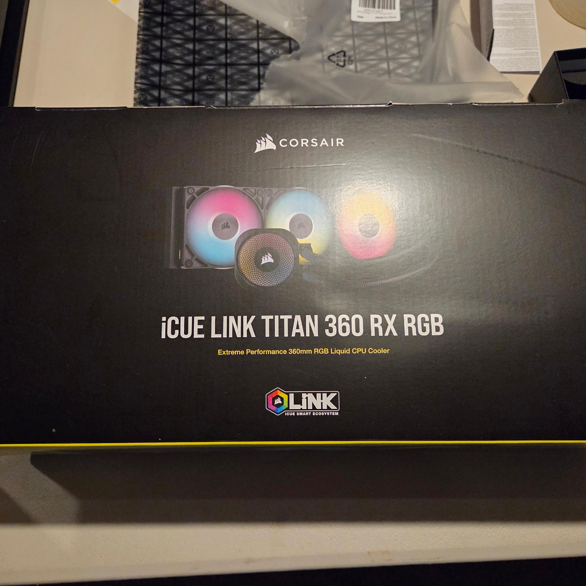 CORSAIR - iCUE LINK TITAN 360 RX Liquid CPU Cooler with RGB Lighting - Black