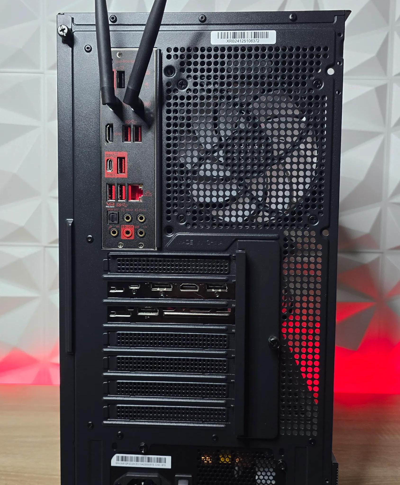 RTX 2080 Super - Ryzen 9 3900x - 32 GB Ram - WiFi - 1TB SSD