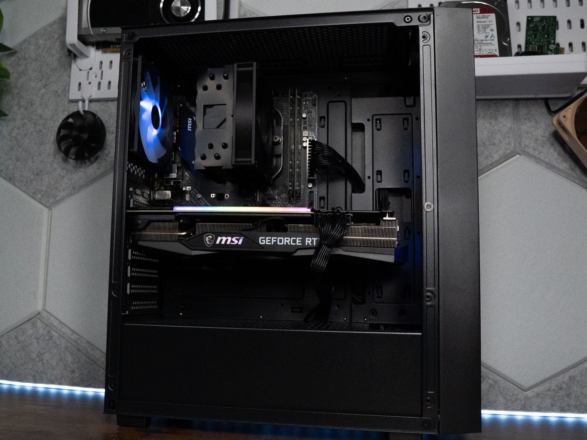 ❇️❇️ | MSI GeForce RTX 3070 Ti 8GB | RYZEN 9 3900X | 32GB DDR4 RAM | 2TB SSD | Y2K Destiny GOLD