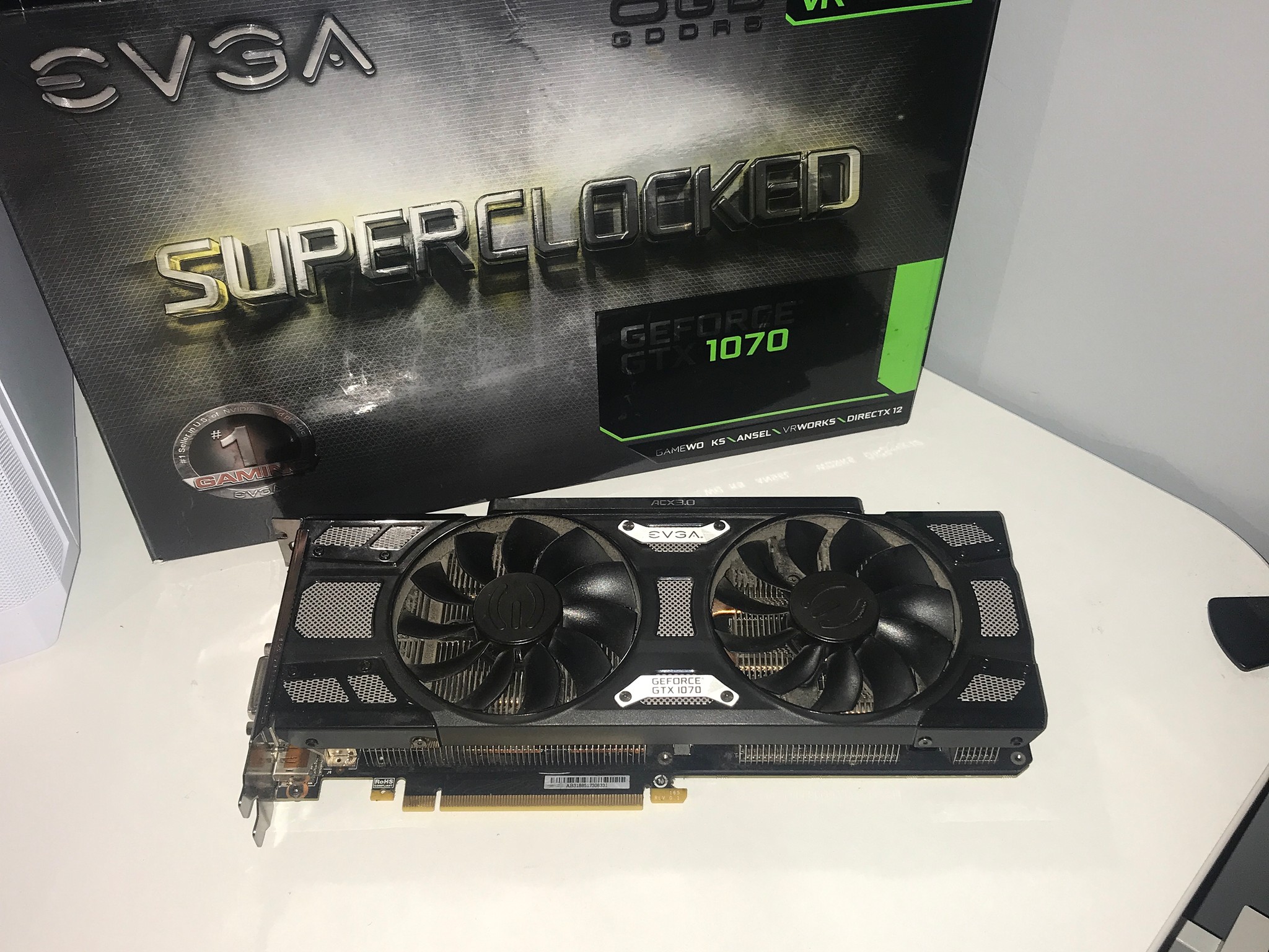 EVGA GTX 1070 8GB CARD WITH ORIGINAL BOX