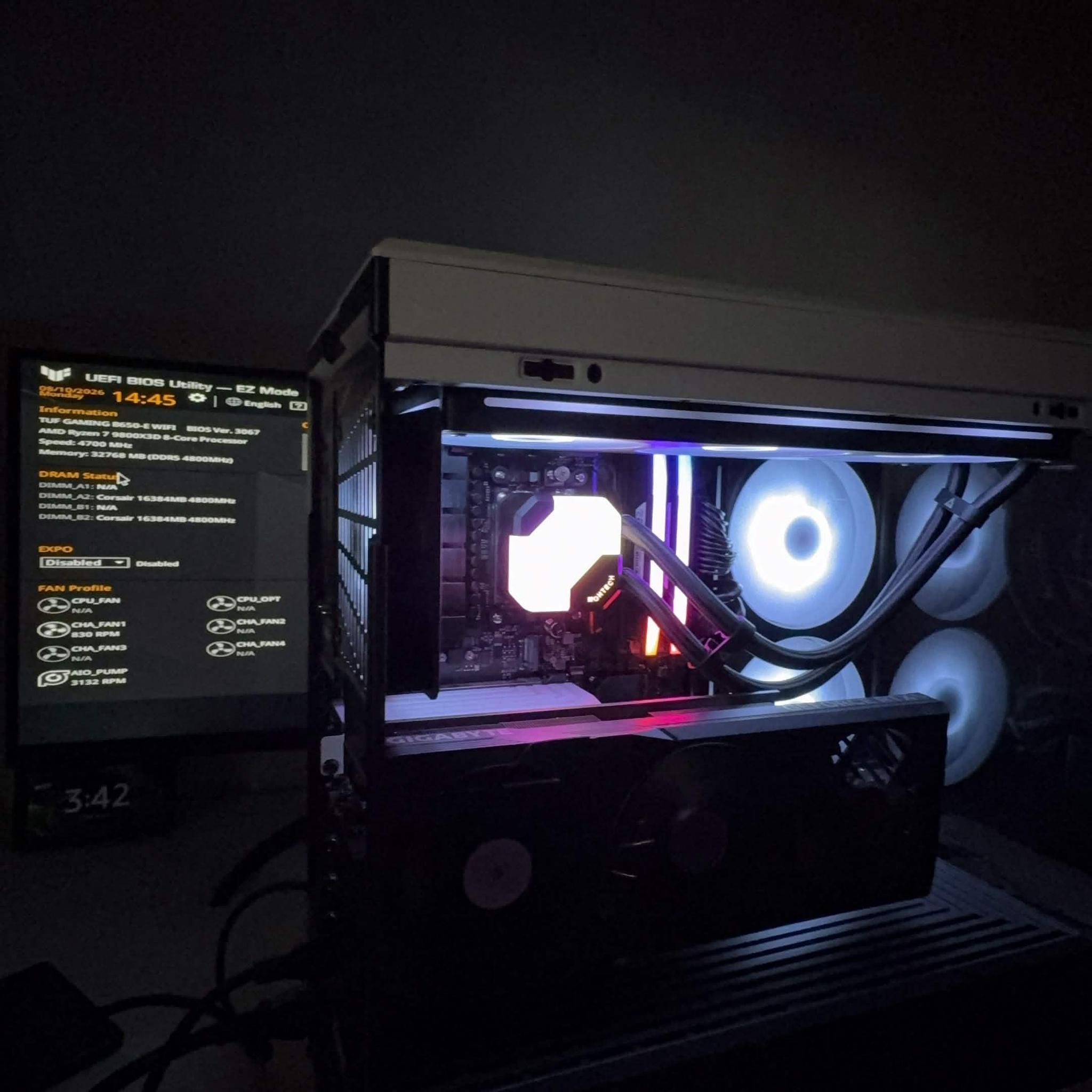 GeForce RTX 4090 Custom Gaming PC - Ryzen 7 9800X3D, 32GB RAM, 2TB NVMe SSD