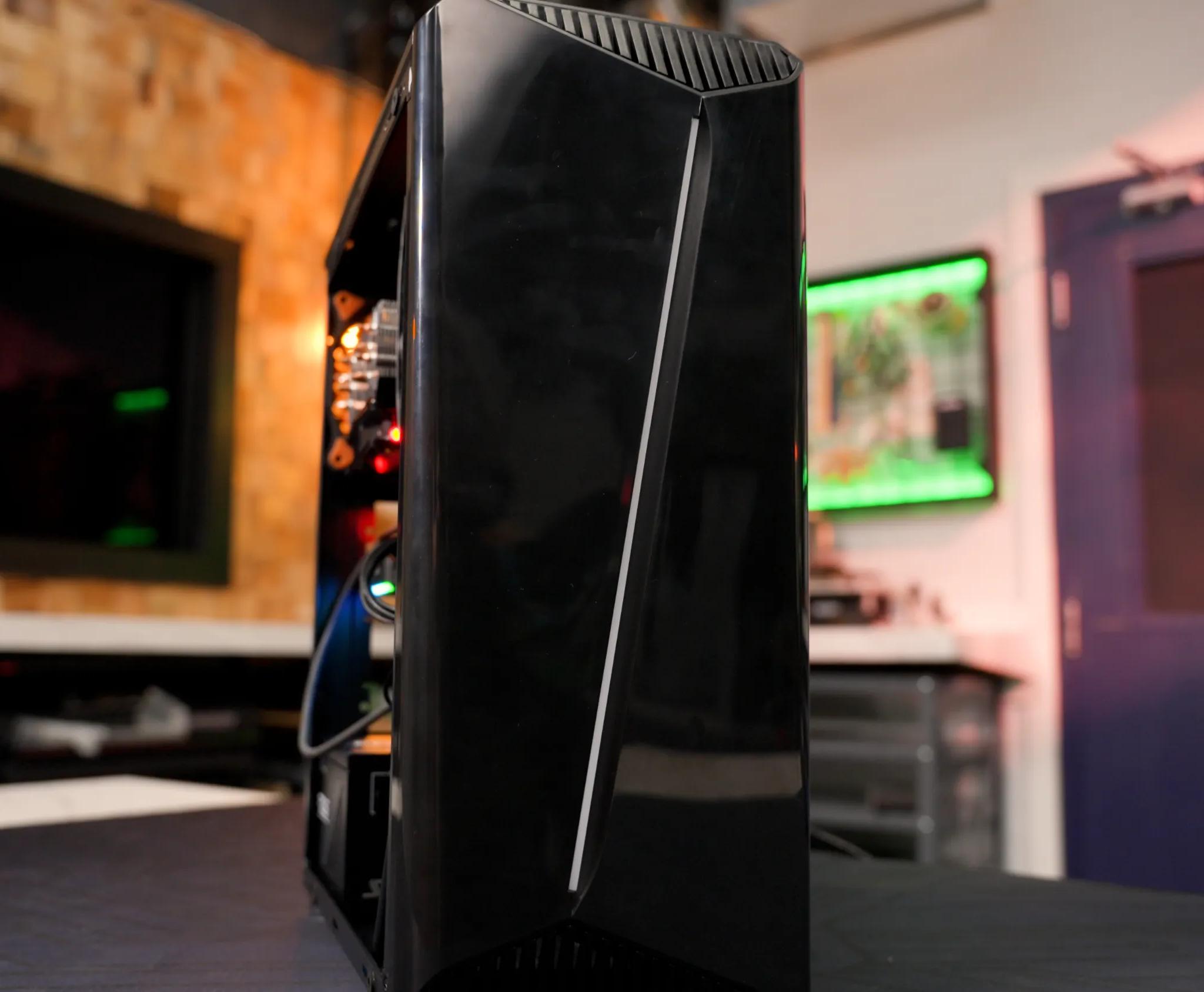 Macho Nacho Productions | LTT PC Challenge Build – Ryzen 9 7900 + RX 9060 XT