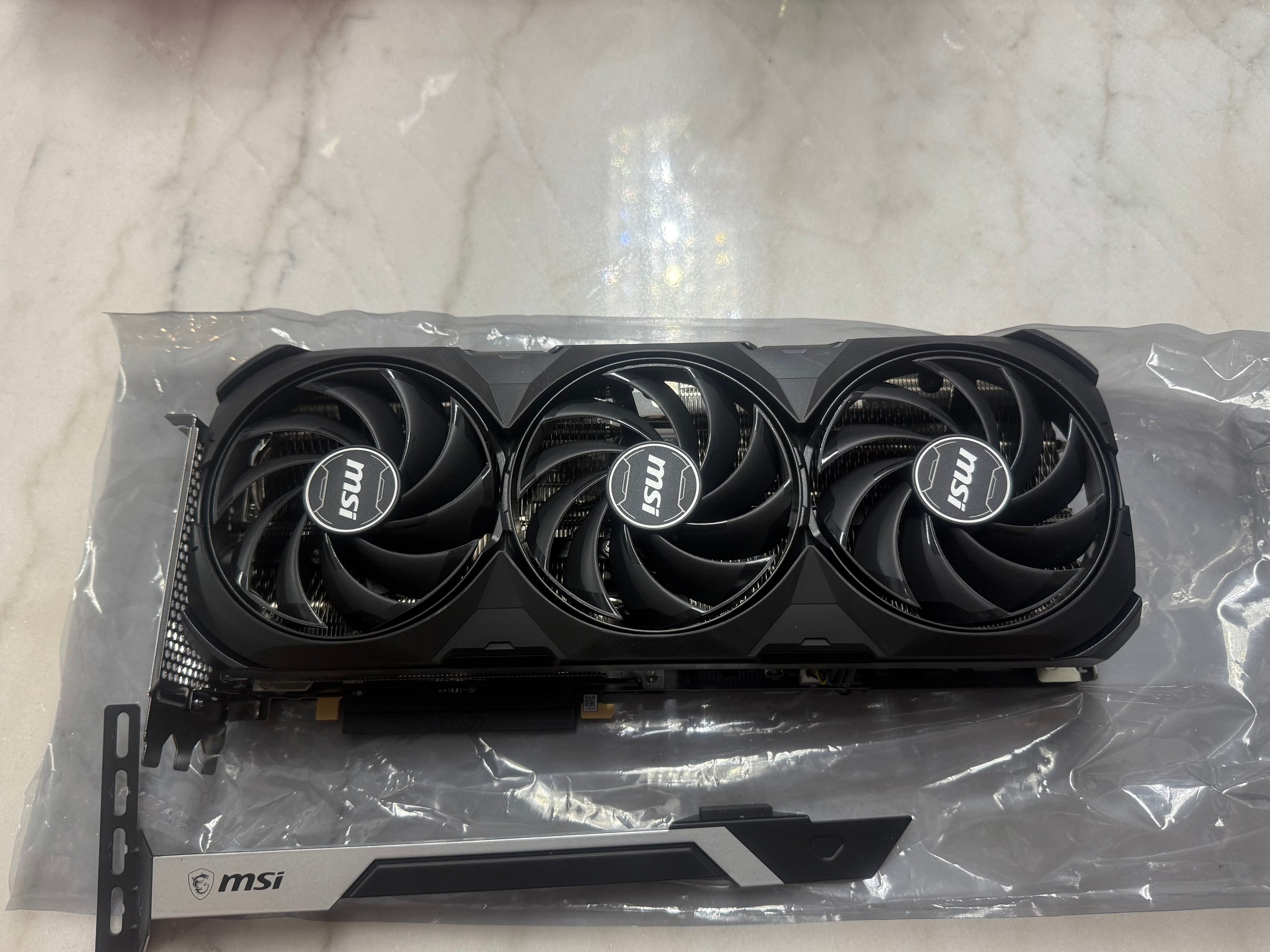 Msi GeForce 4070Ti super ventus 3x black OC - 16gb