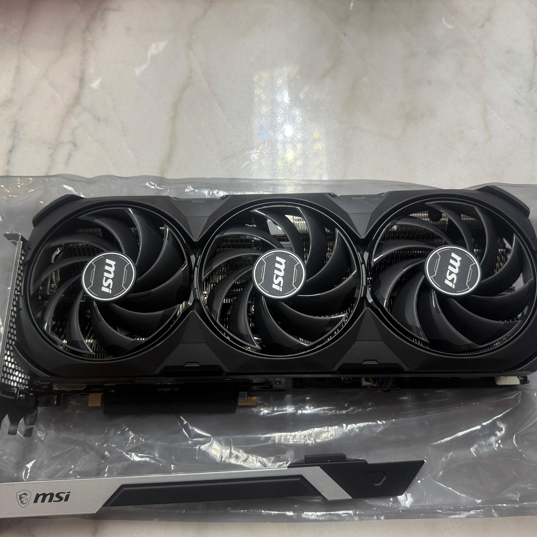 Msi GeForce 4070Ti super ventus 3x black OC - 16gb