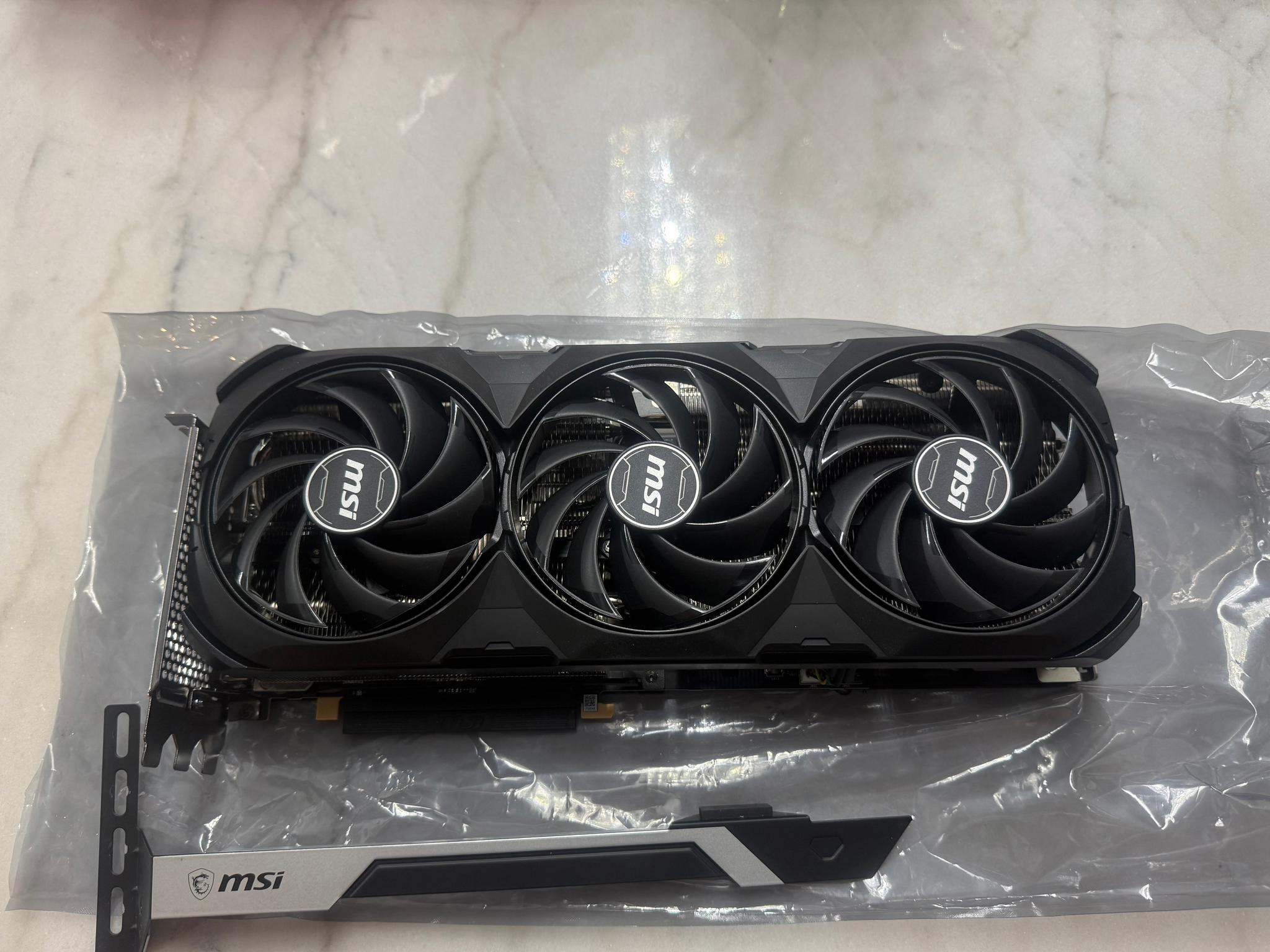 Msi GeForce 4070Ti super ventus 3x black OC - 16gb